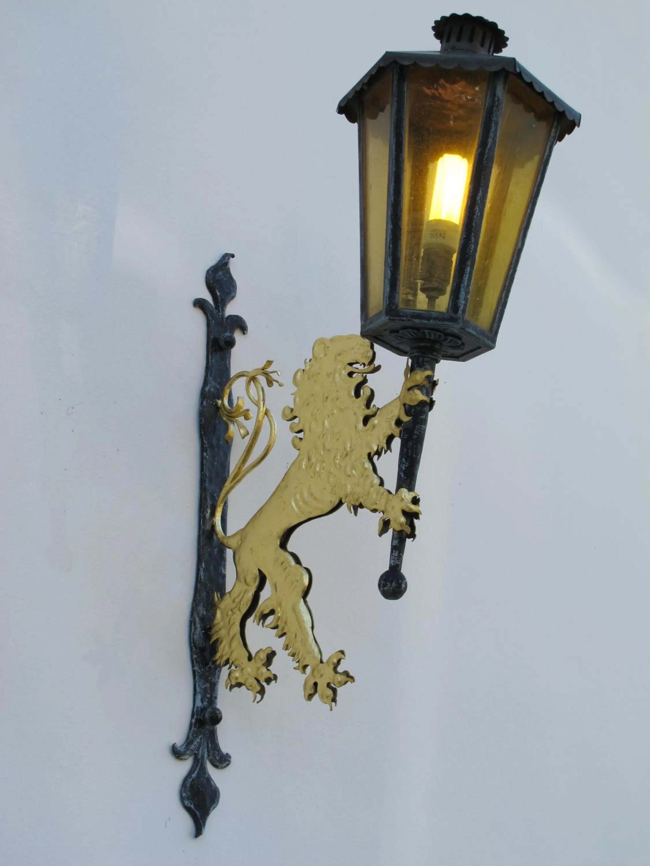 Facade/entrance in Hotel garni Almenrausch und Edelweiss