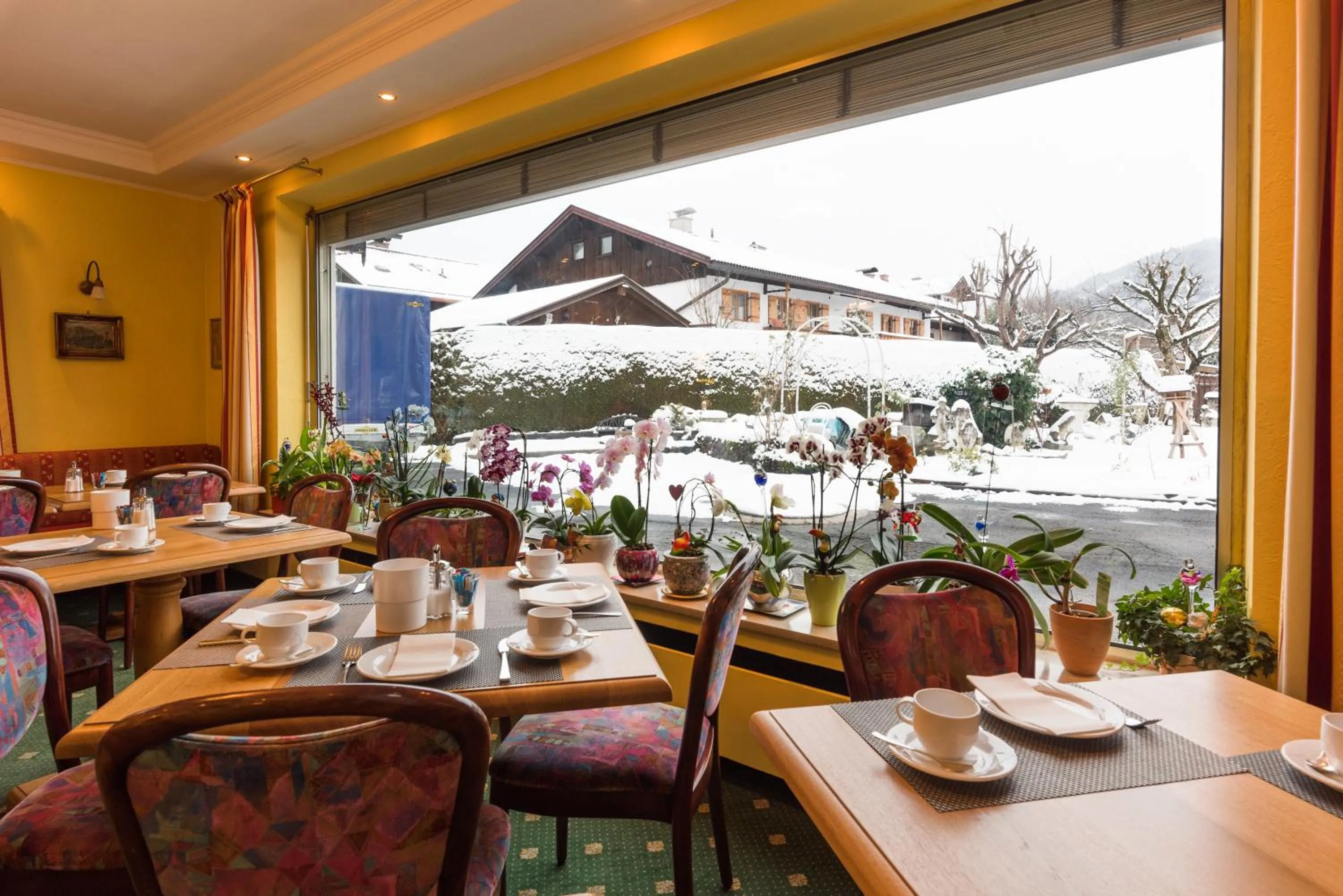 Decorative detail in Hotel garni Almenrausch und Edelweiss