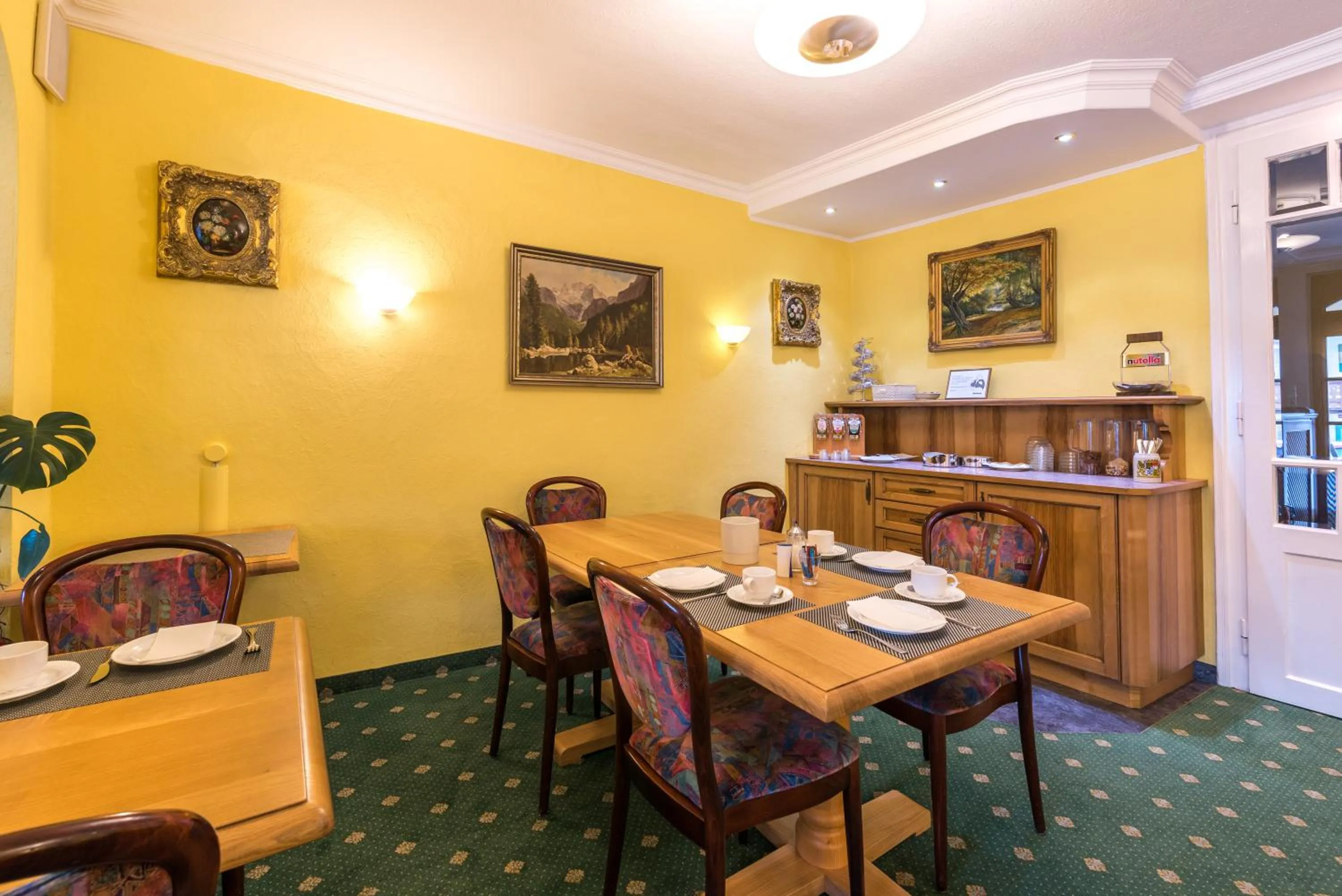 Decorative detail in Hotel garni Almenrausch und Edelweiss