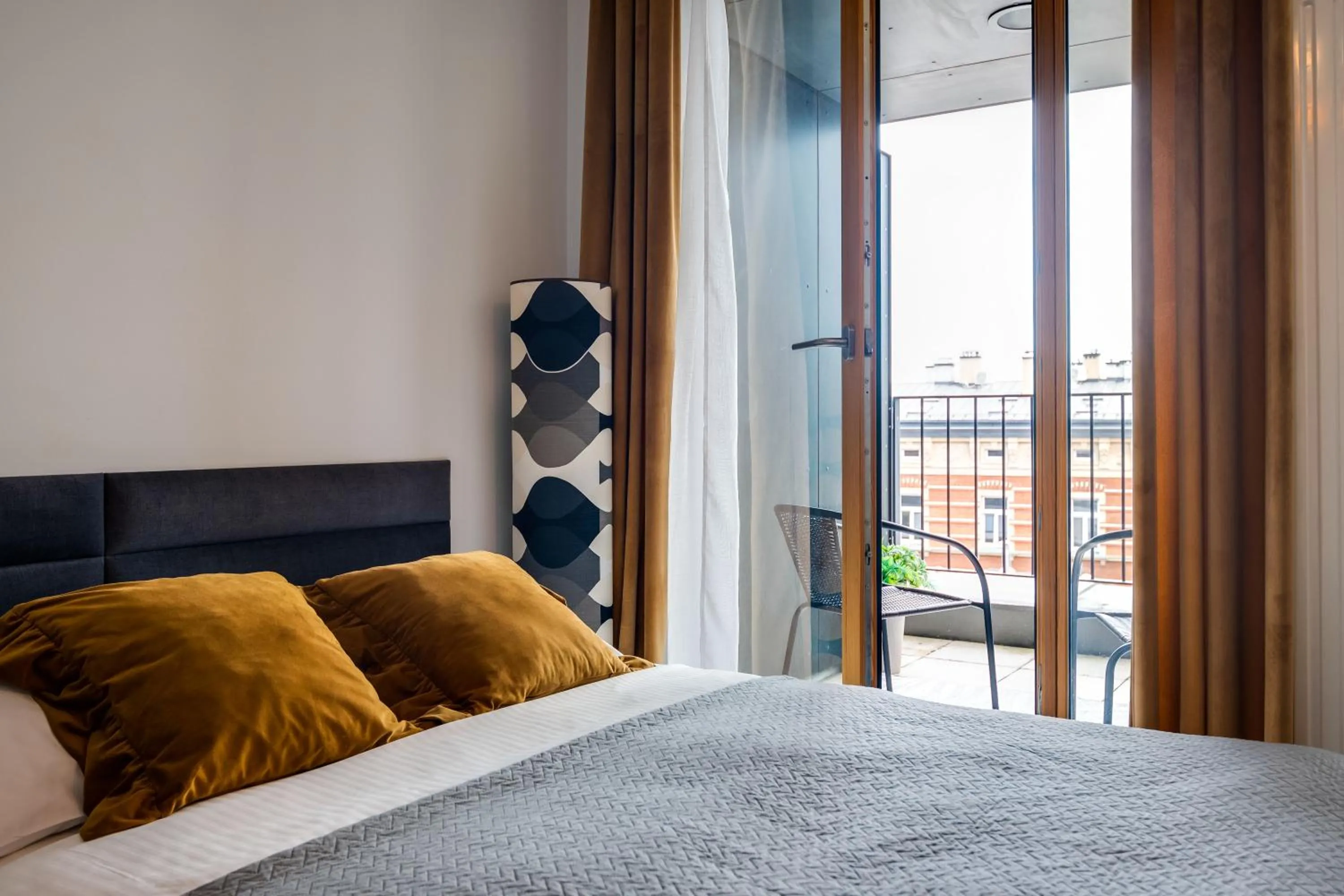 Bed in Apartamenty Prestige Browar Lubicz Stare Miasto