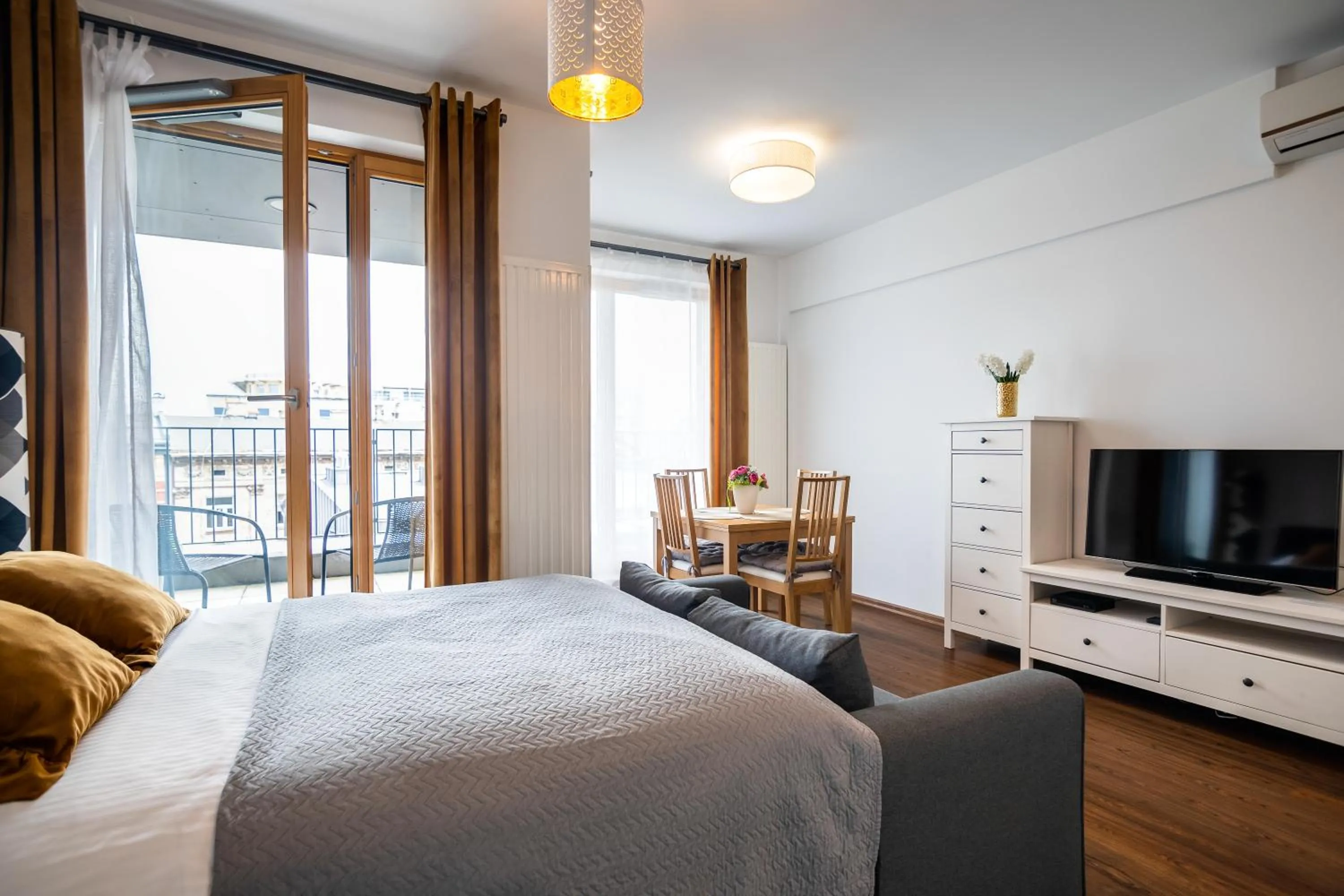 TV and multimedia, Bed in Apartamenty Prestige Browar Lubicz Stare Miasto