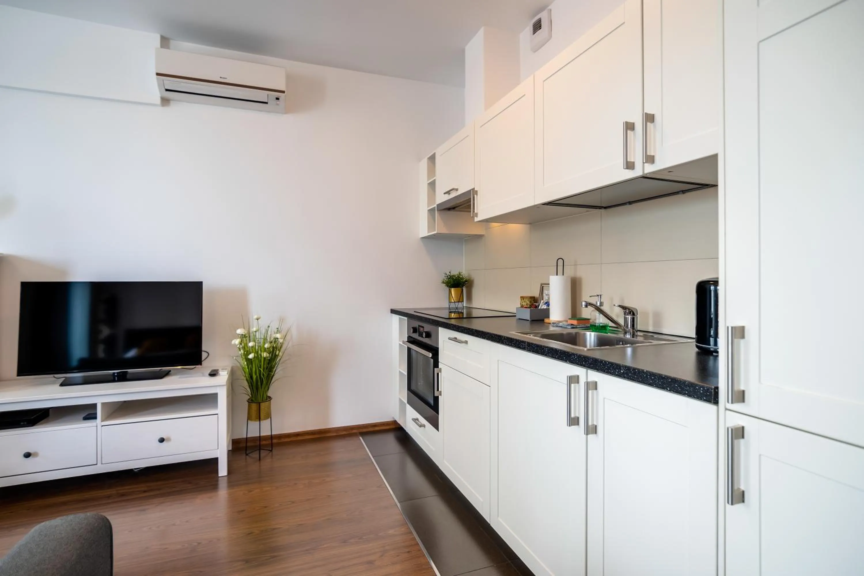 Kitchen or kitchenette in Apartamenty Prestige Browar Lubicz Stare Miasto