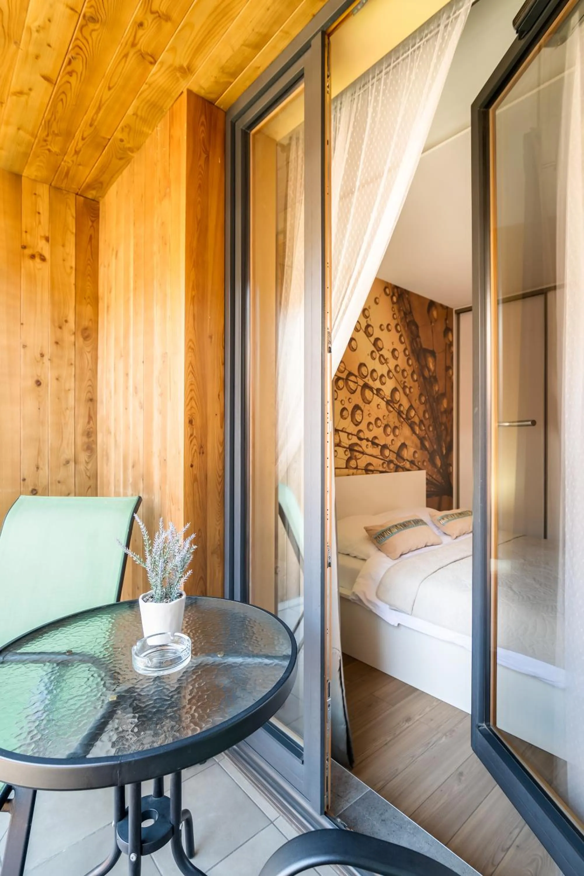 Balcony/Terrace, Bed in Apartamenty Prestige Browar Lubicz Stare Miasto
