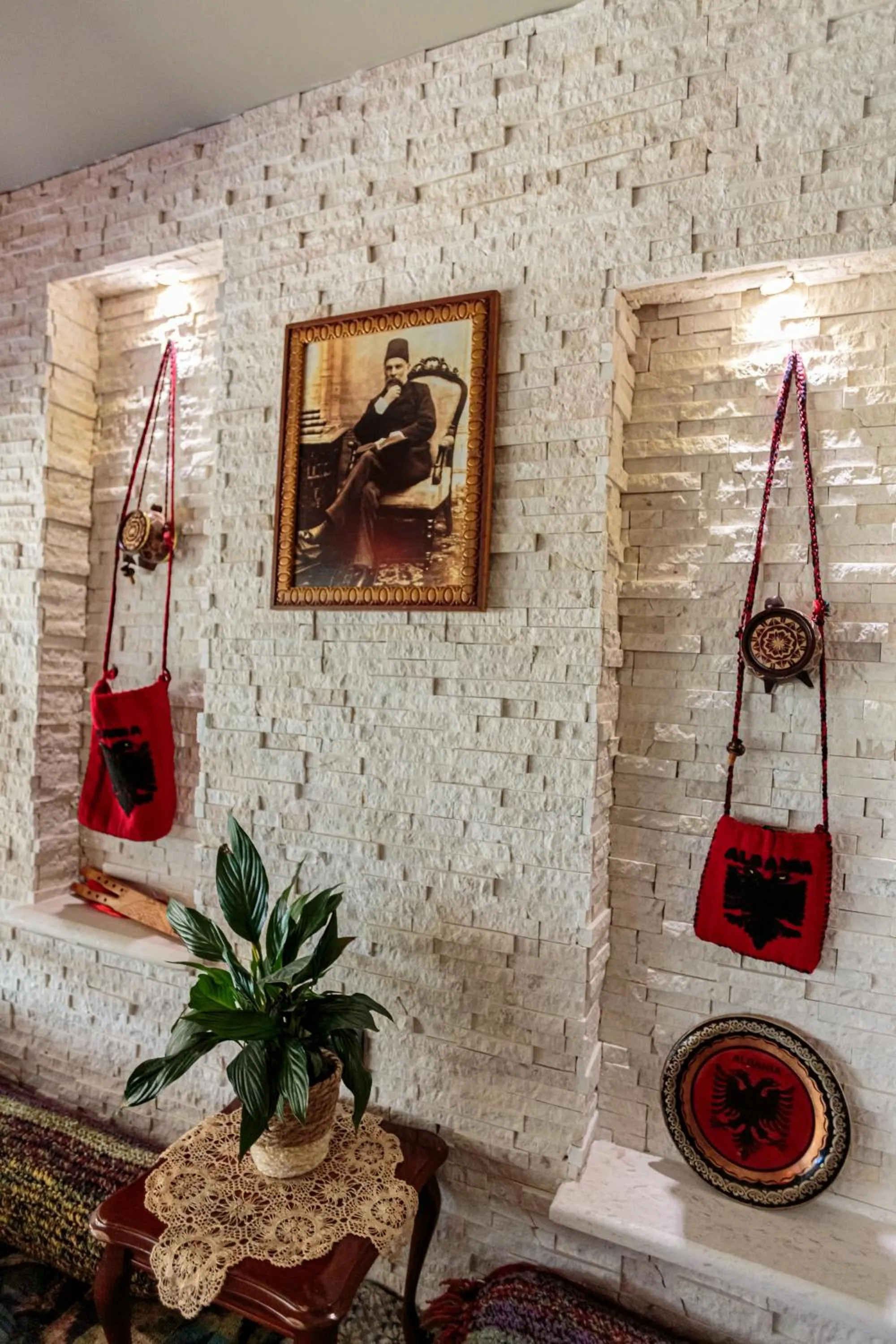 On-site shops in Kraal Hotel Vlore