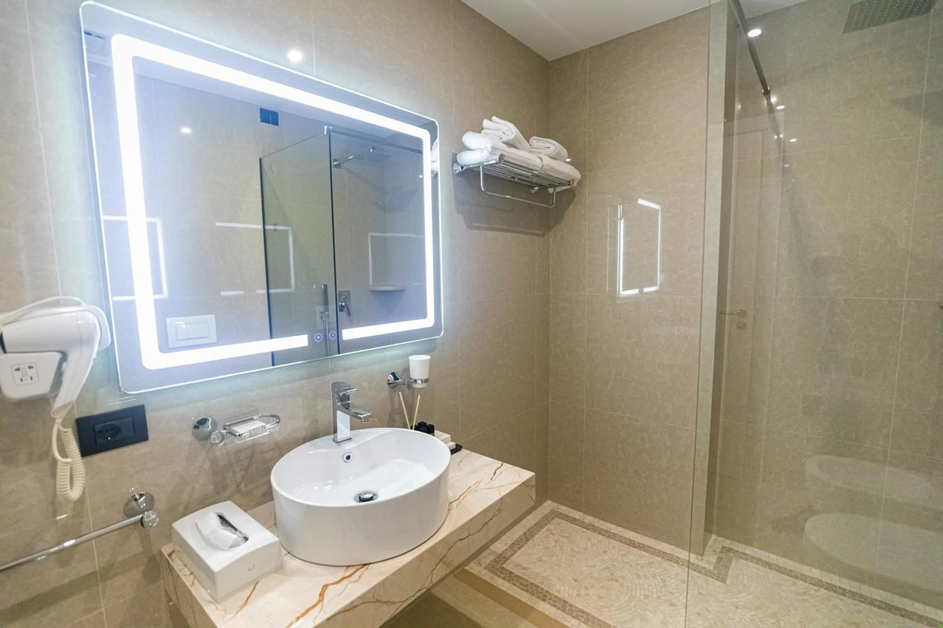 Bathroom in Kraal Hotel Vlore