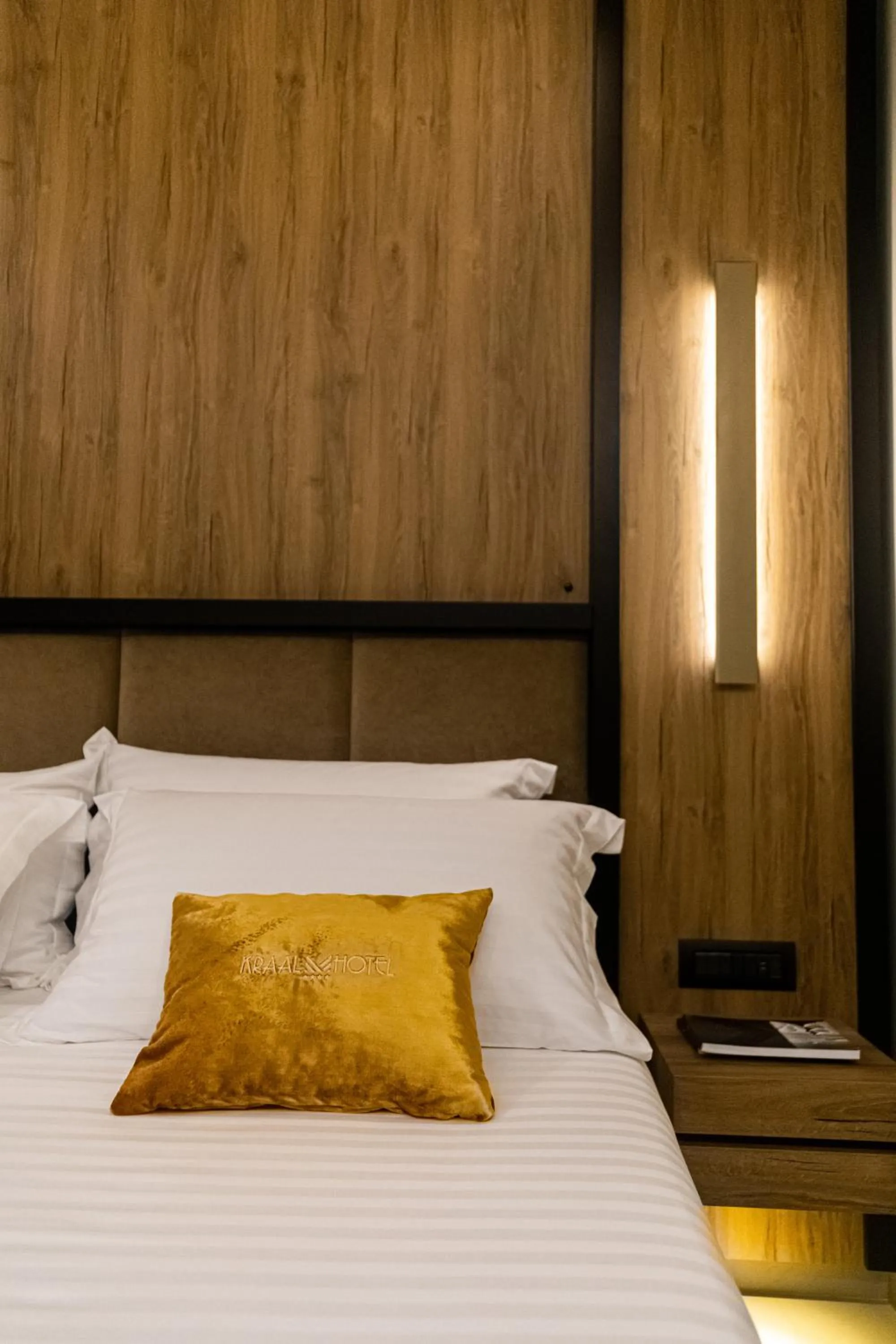 Bed in Kraal Hotel Vlore