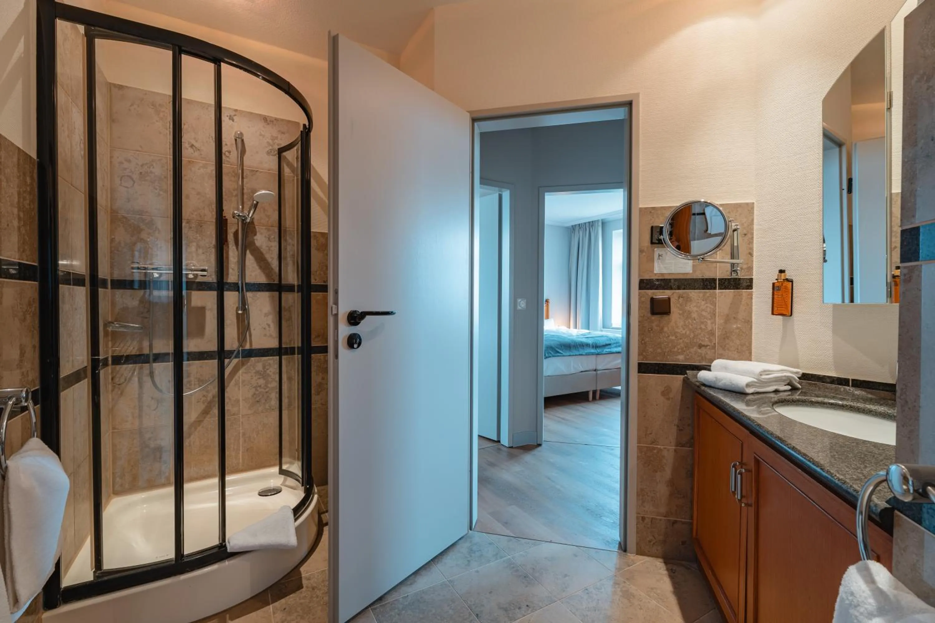 Bathroom in Naturhotel Sachsenbaude Oberwiesenthal - Indoor-Pool & Outdoor-Whirlpool