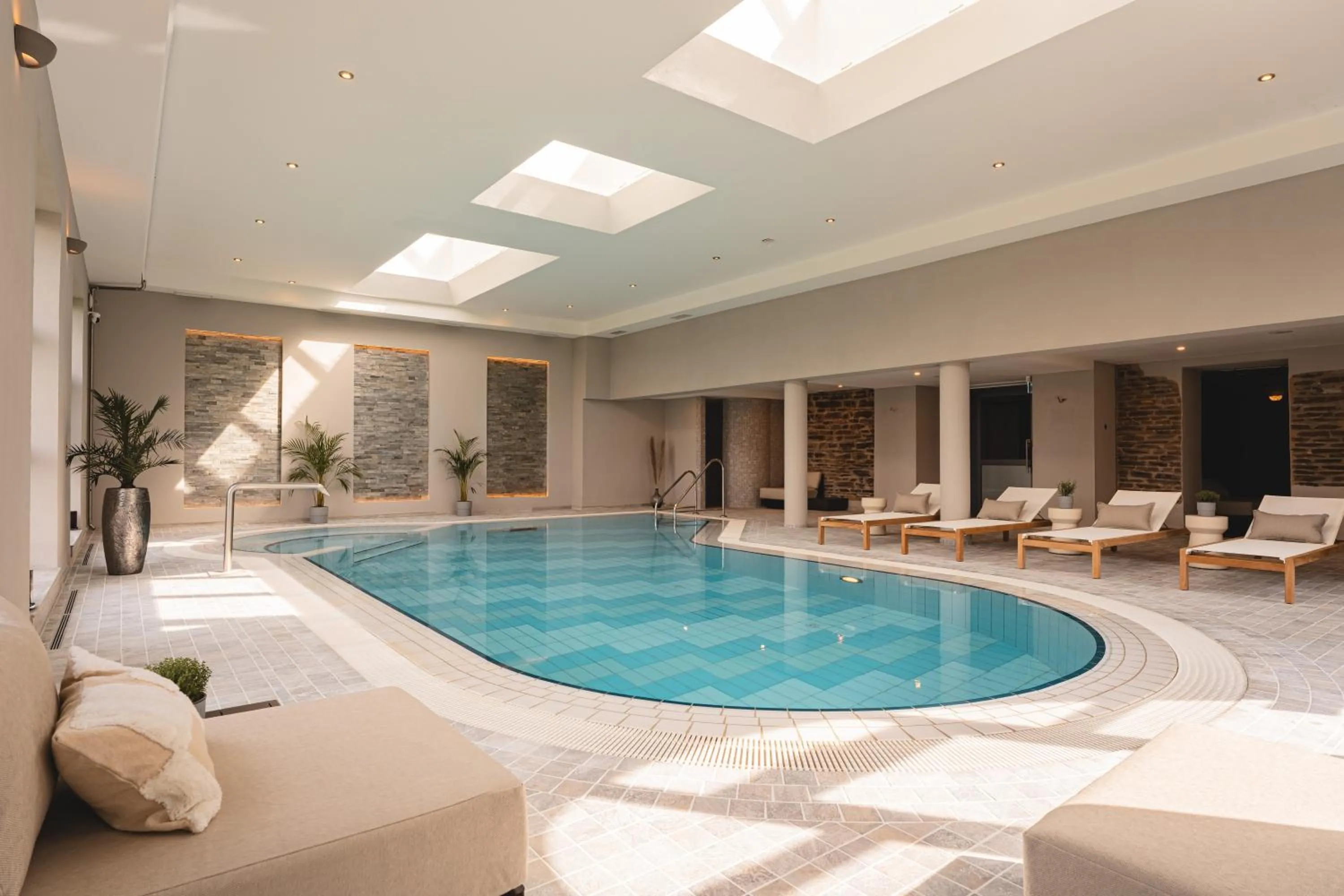 Spa and wellness centre/facilities in Naturhotel Sachsenbaude Oberwiesenthal - Indoor-Pool & Outdoor-Whirlpool