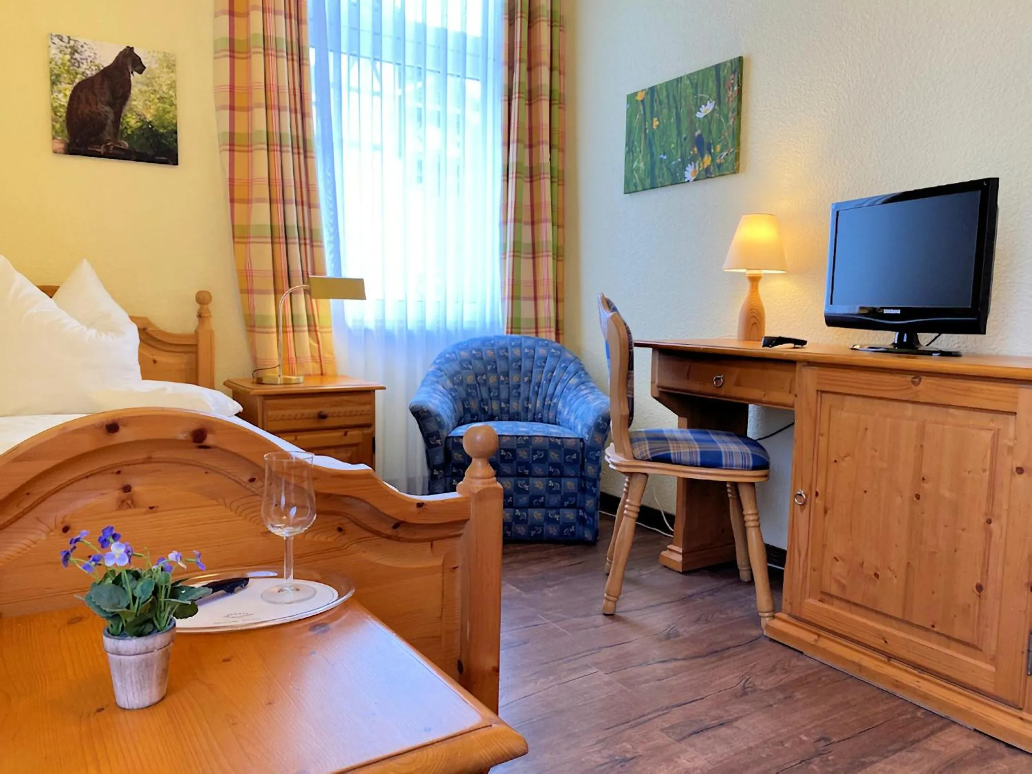 Photo of the whole room in Solehotel Winterberg