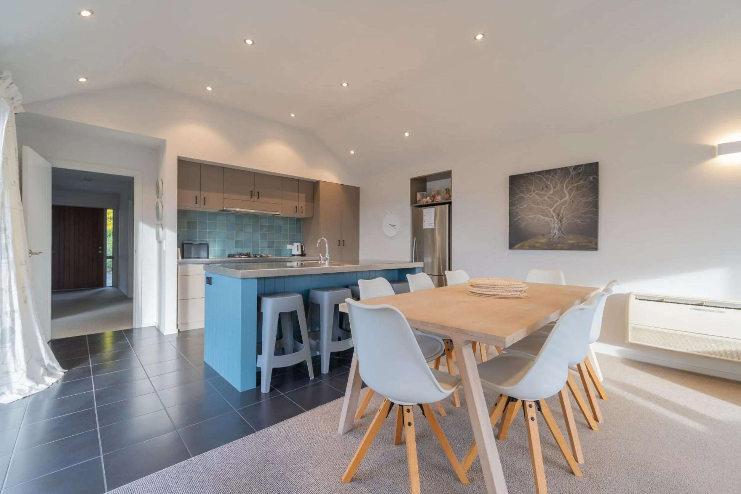 Southland Sounds - Te Anau Holiday Home