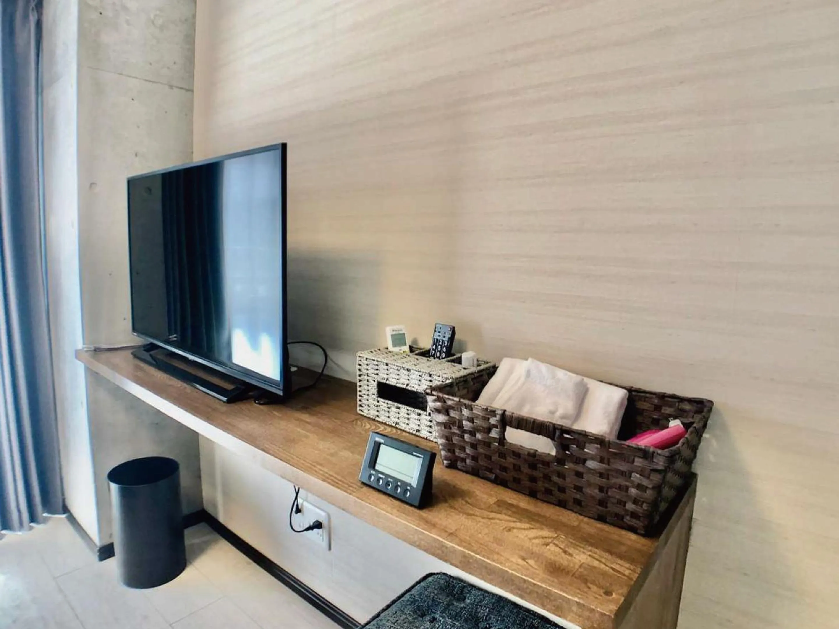 TV and multimedia in Infinity Hotel NahaKumoji -SEVEN Hotels and Resorts-