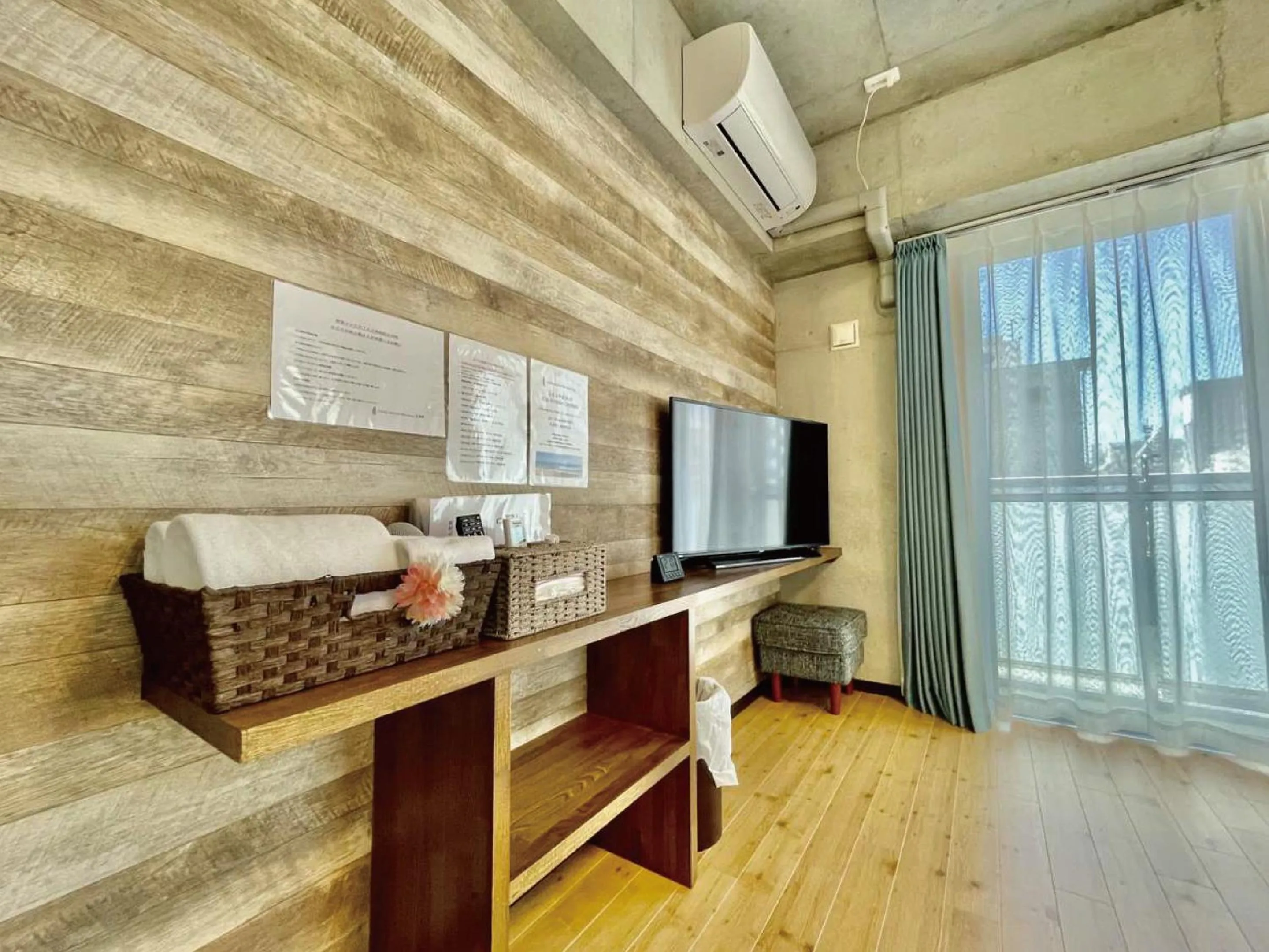 TV and multimedia in Infinity Hotel NahaKumoji -SEVEN Hotels and Resorts-