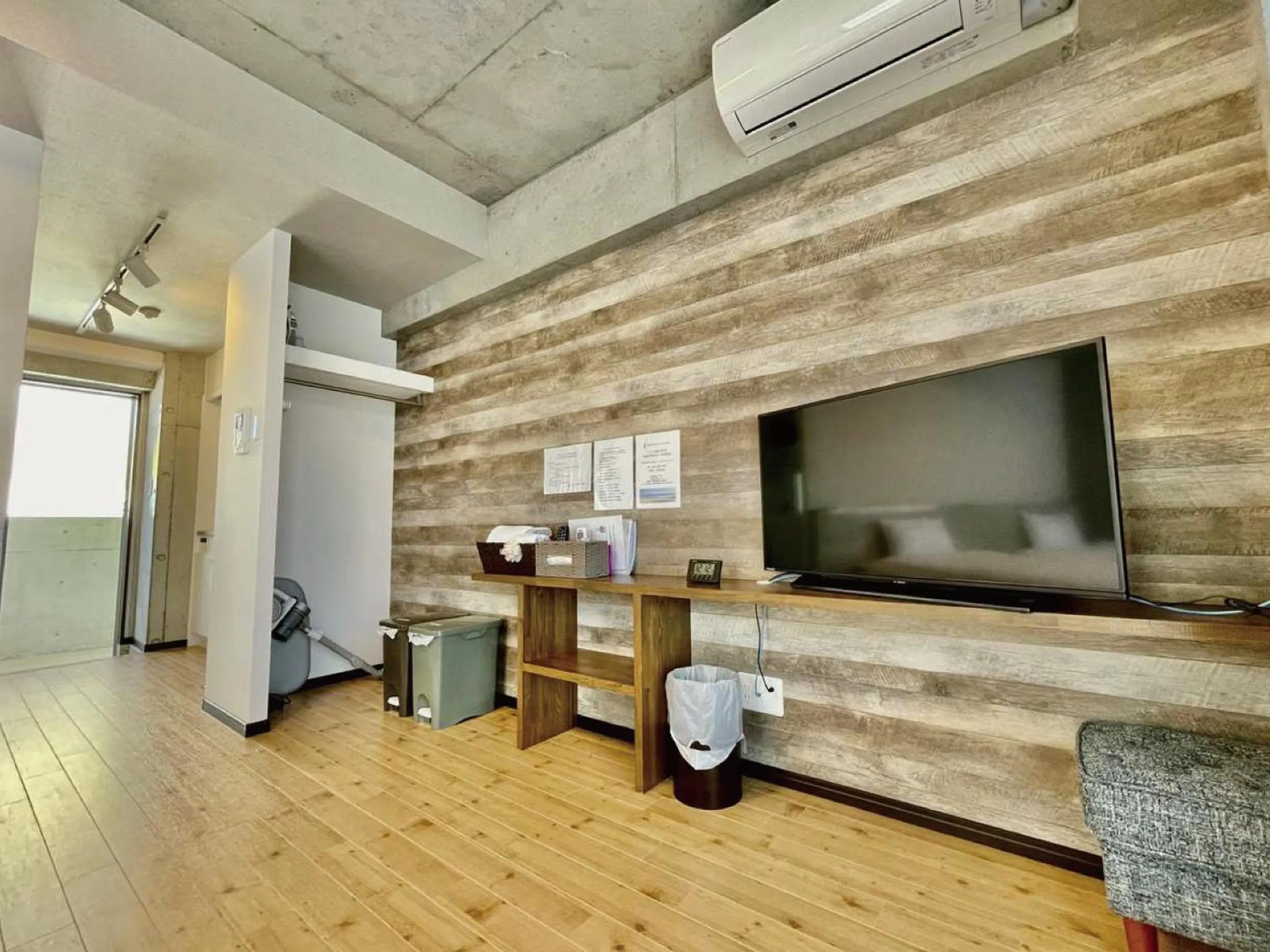 TV and multimedia in Infinity Hotel NahaKumoji -SEVEN Hotels and Resorts-