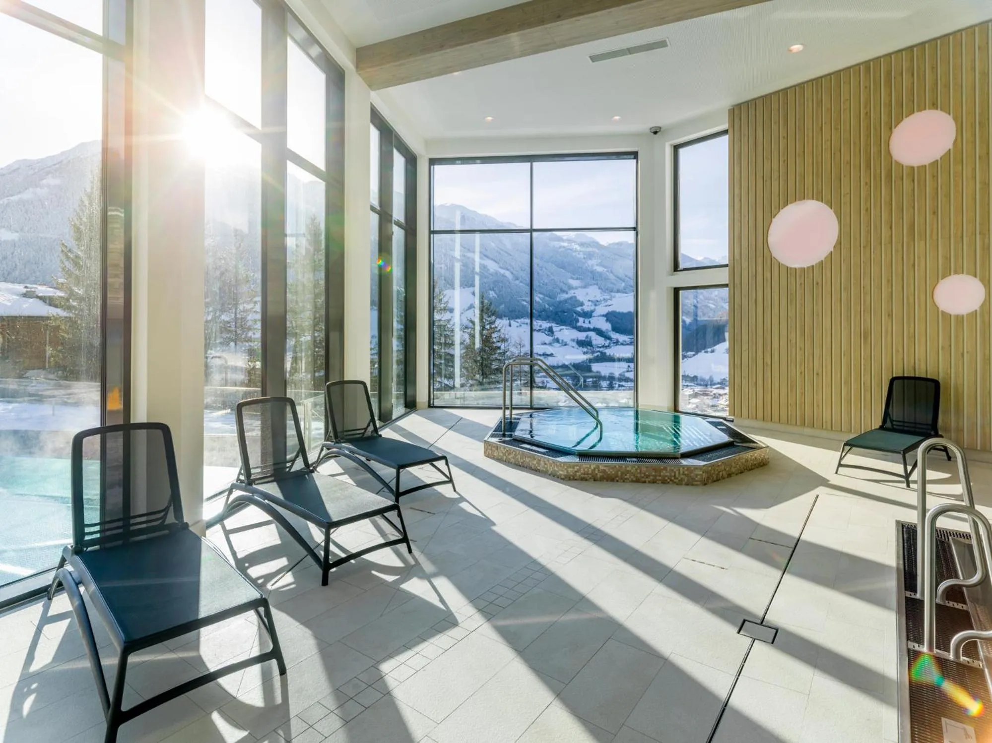 Hot Tub in Hotel Goldried