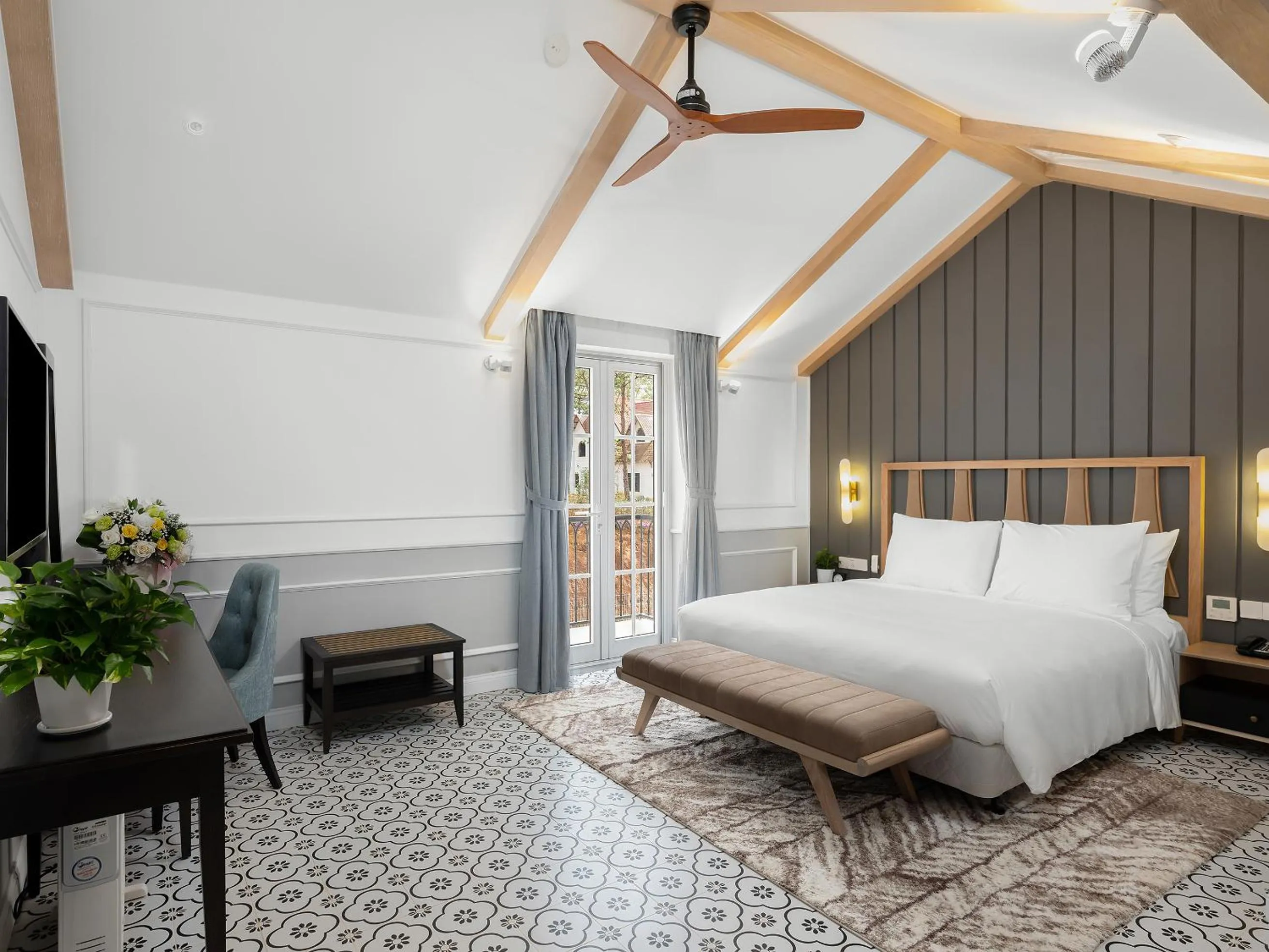 Bed in Golden Boutique Hotel