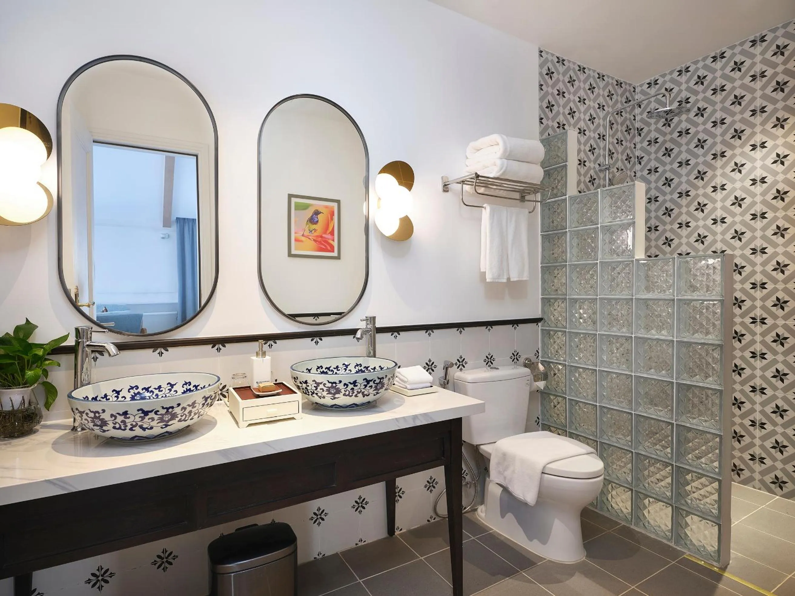 Golden Sun Hotel - Mangden