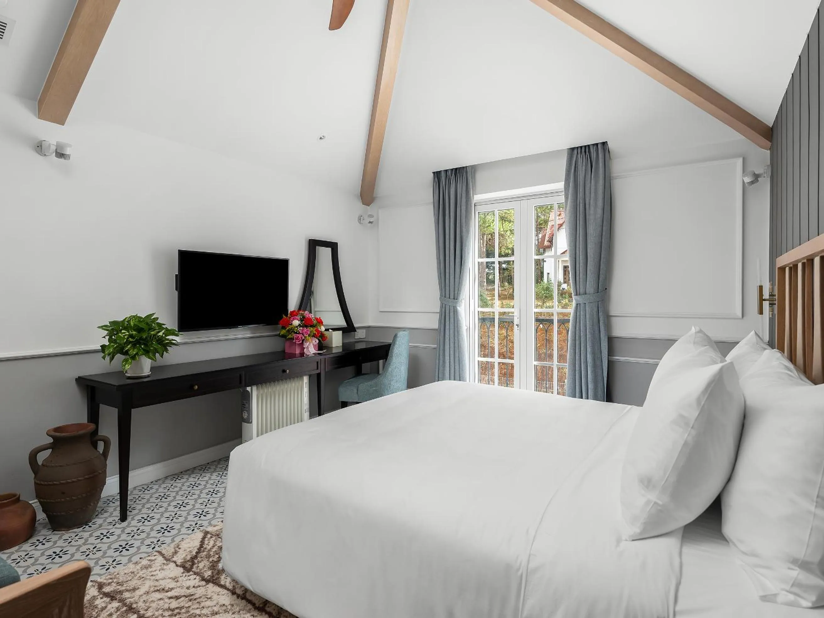 Bed in Golden Boutique Hotel