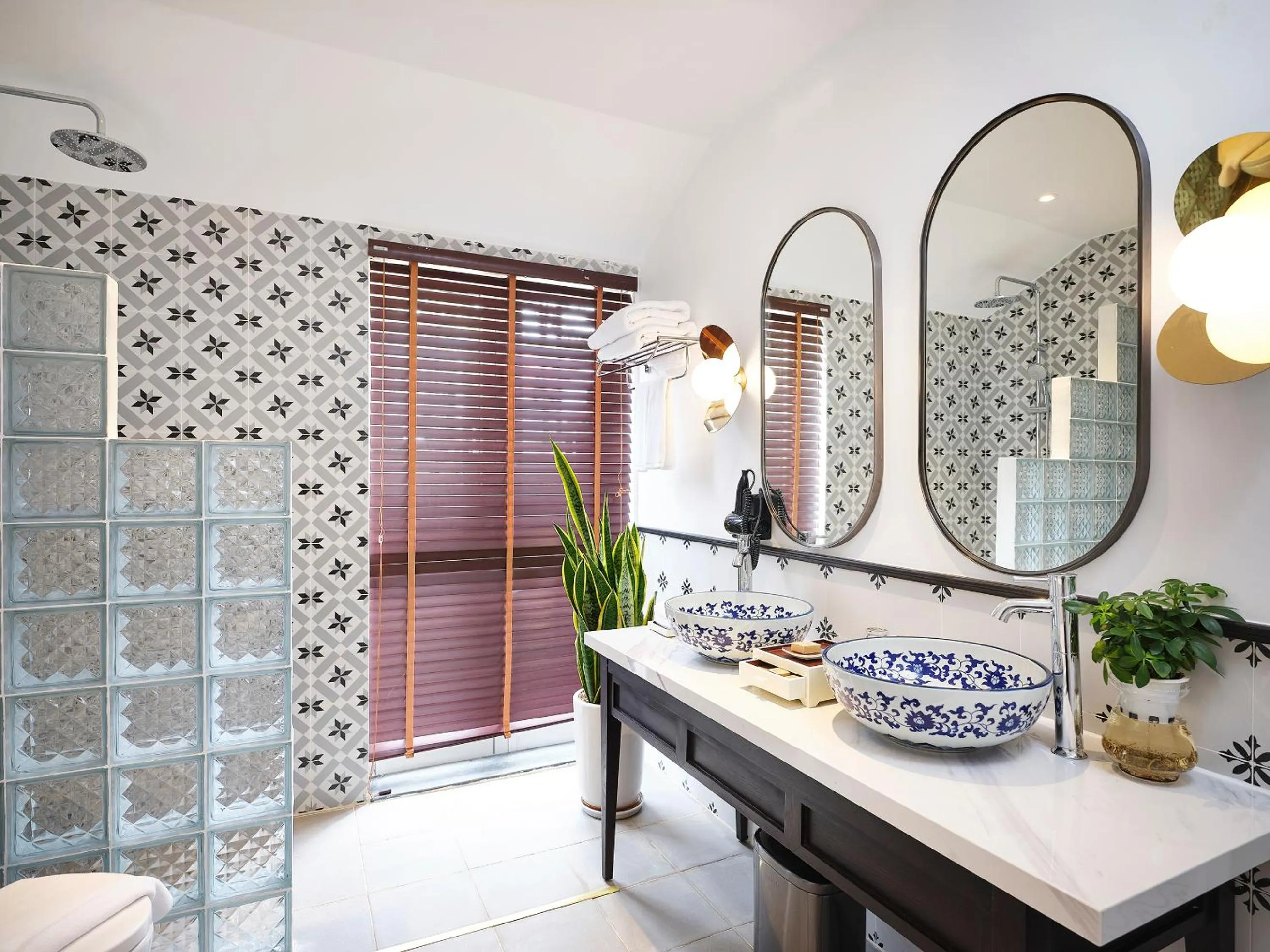 Golden Boutique Hotel