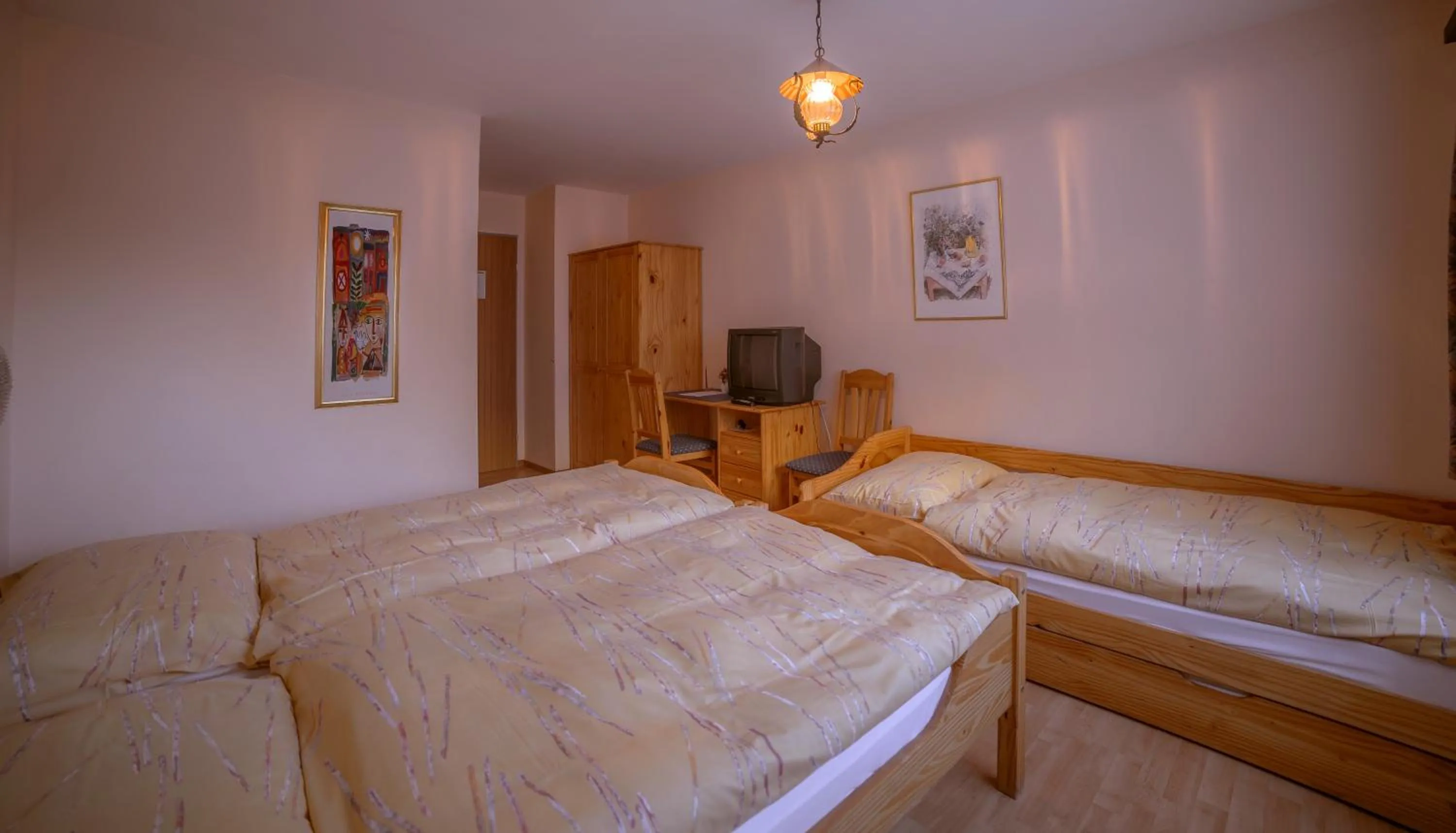 Bed in Hotel Olympia