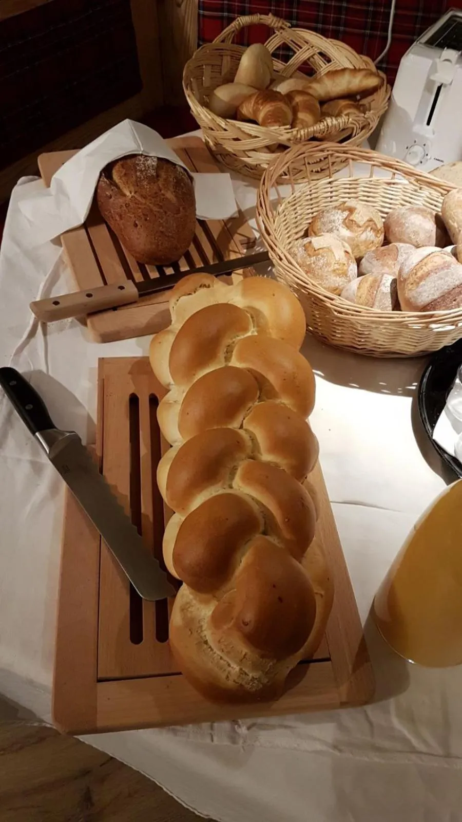 Buffet breakfast in Hotel Olympia