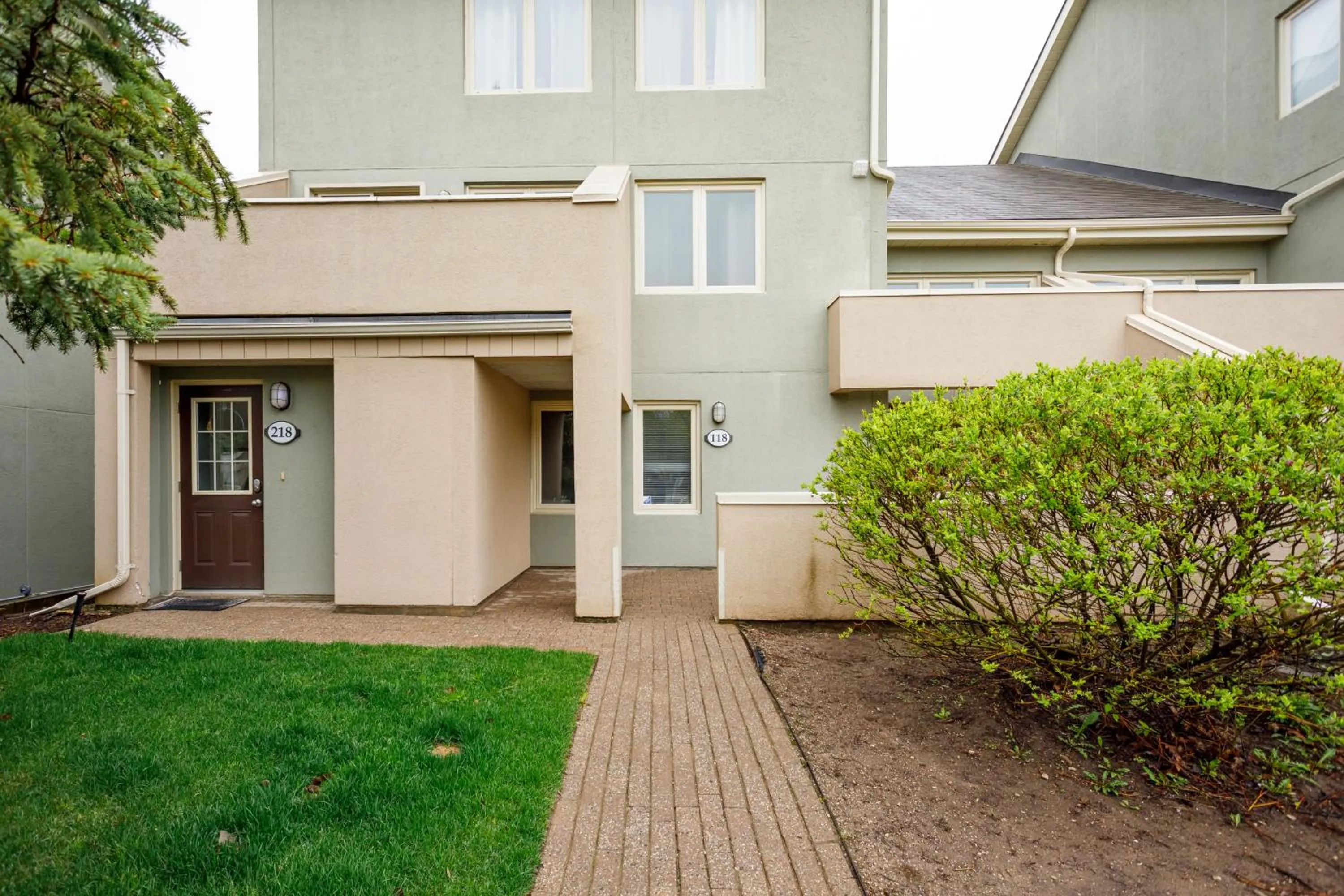 Wintergreen Retreat with Private Sauna & Patio 82291