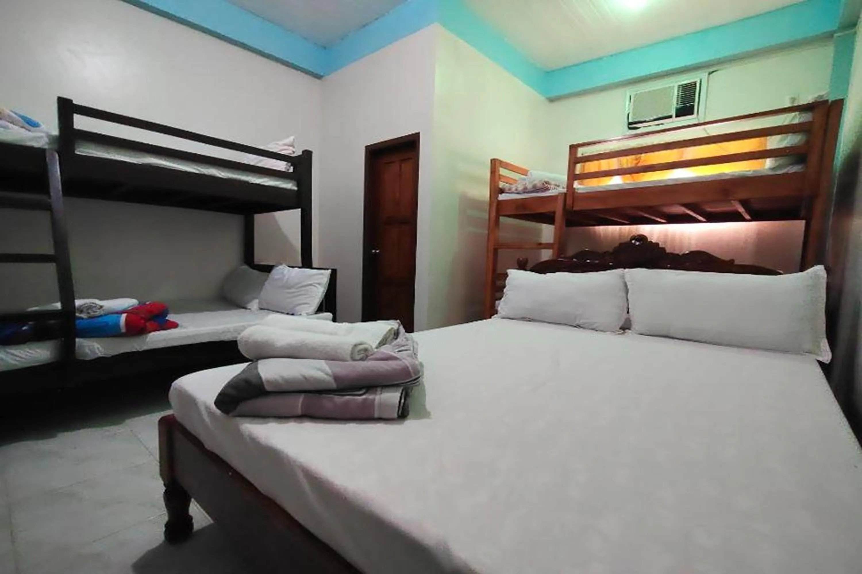 Bed in RBR Hotel and Restaurant near Hundred Islands