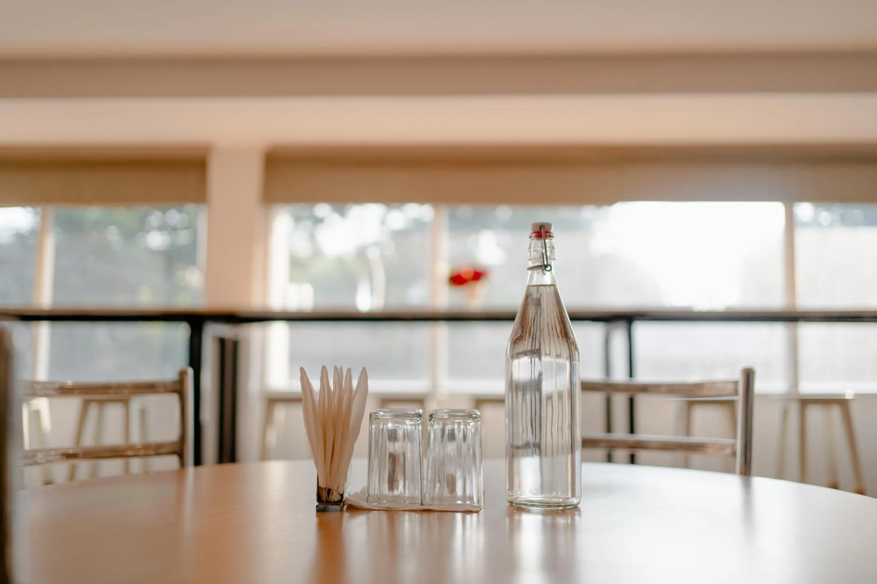 Restaurant/places to eat in Hotel Asrani International