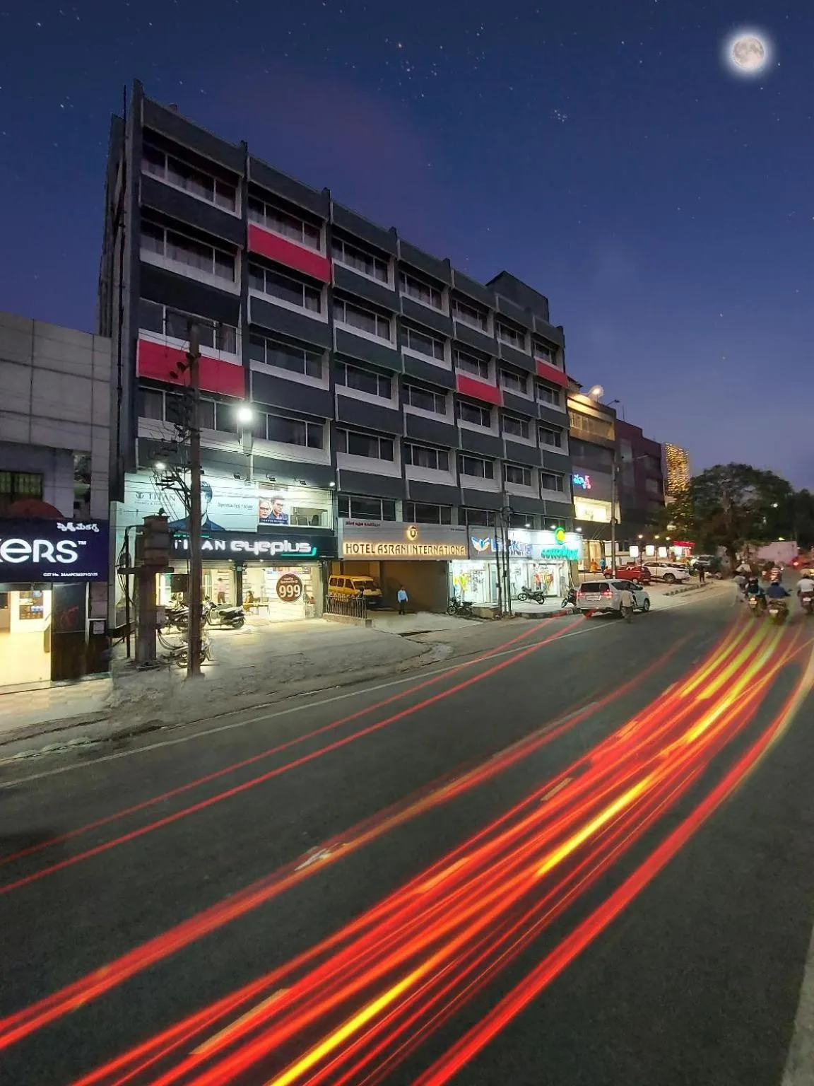 Hotel Asrani International