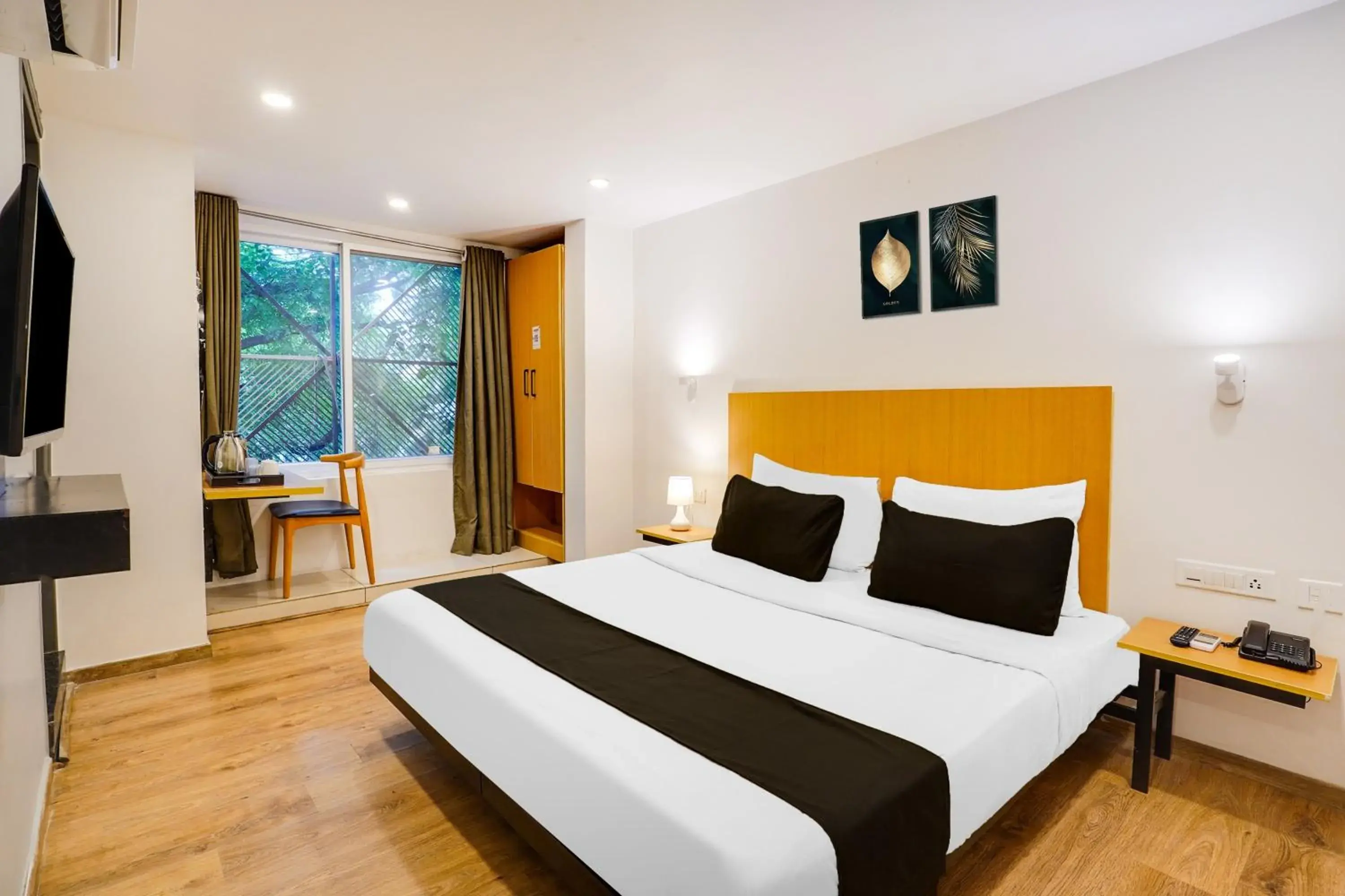 Bedroom in Super Townhouse Oak Indiranagar Bedroom in Super Townhouse Oak Indiranagar