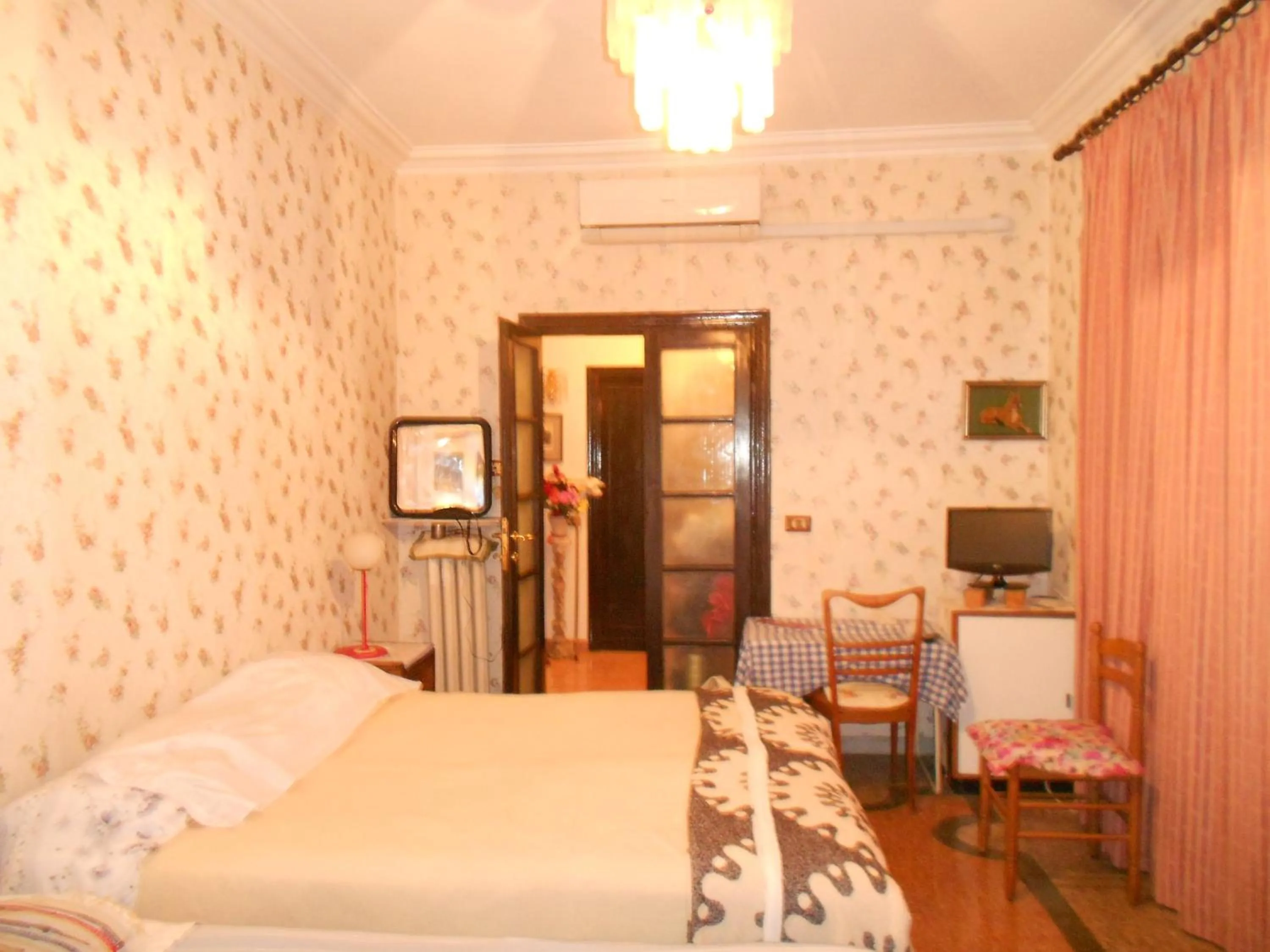 Bed in Sidereus