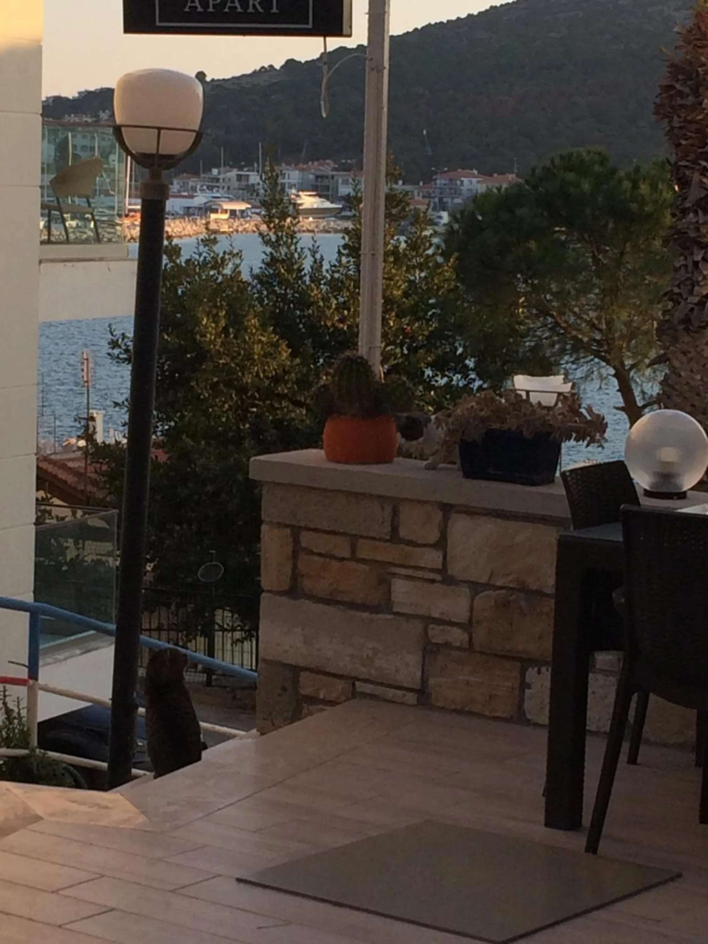 Patio in Azize Palas Apart Otel