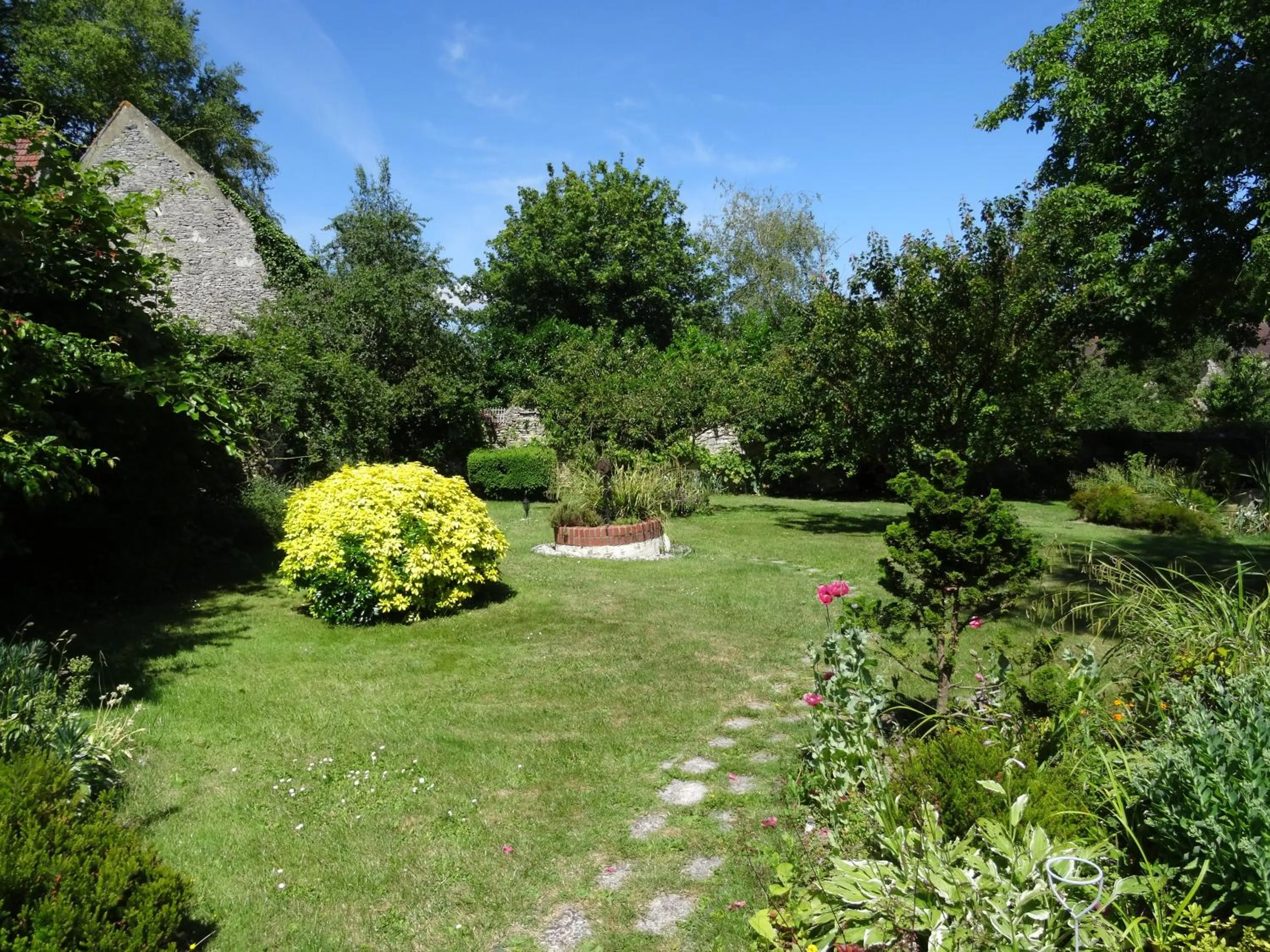 Garden in Au Relais de Chaussy