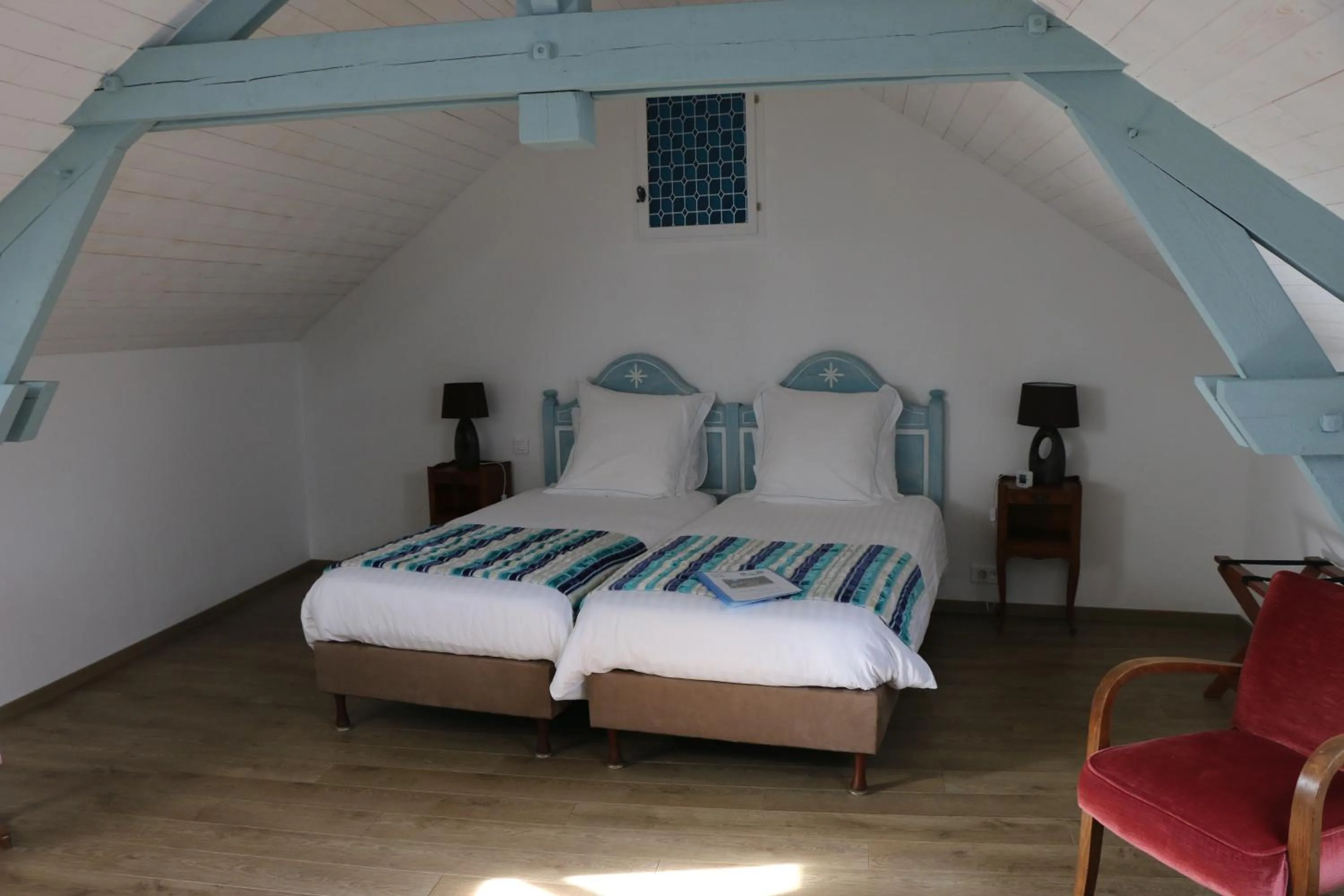 Bedroom, Bed in Au Relais de Chaussy