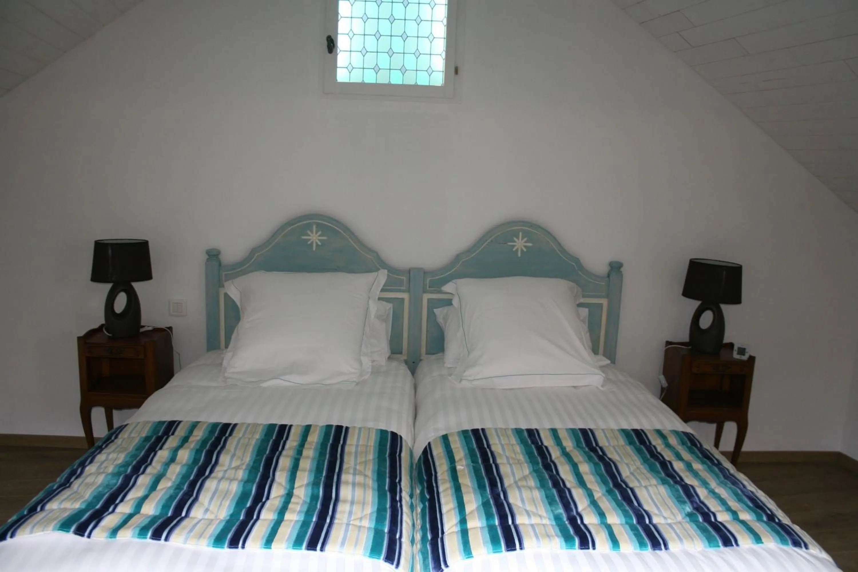 Bedroom, Bed in Au Relais de Chaussy