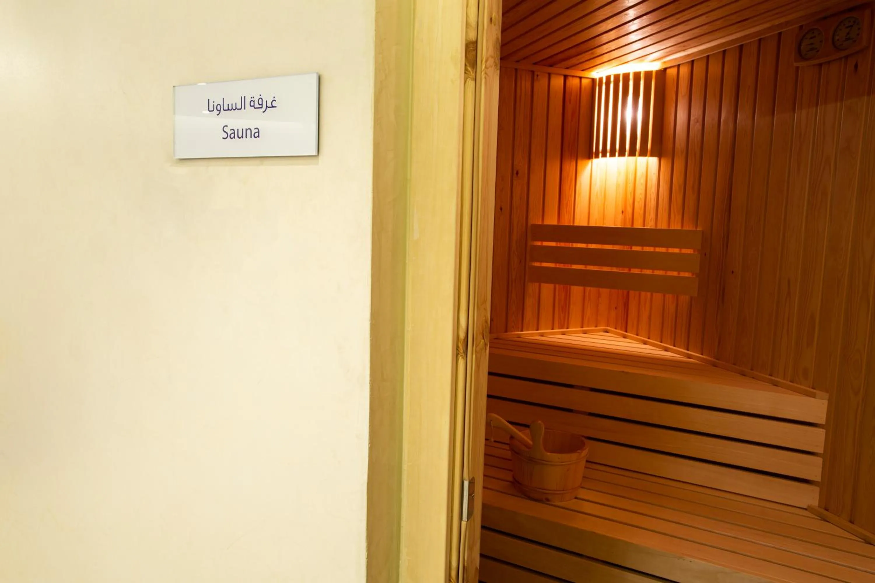 Sauna in Velar Inn Hotel