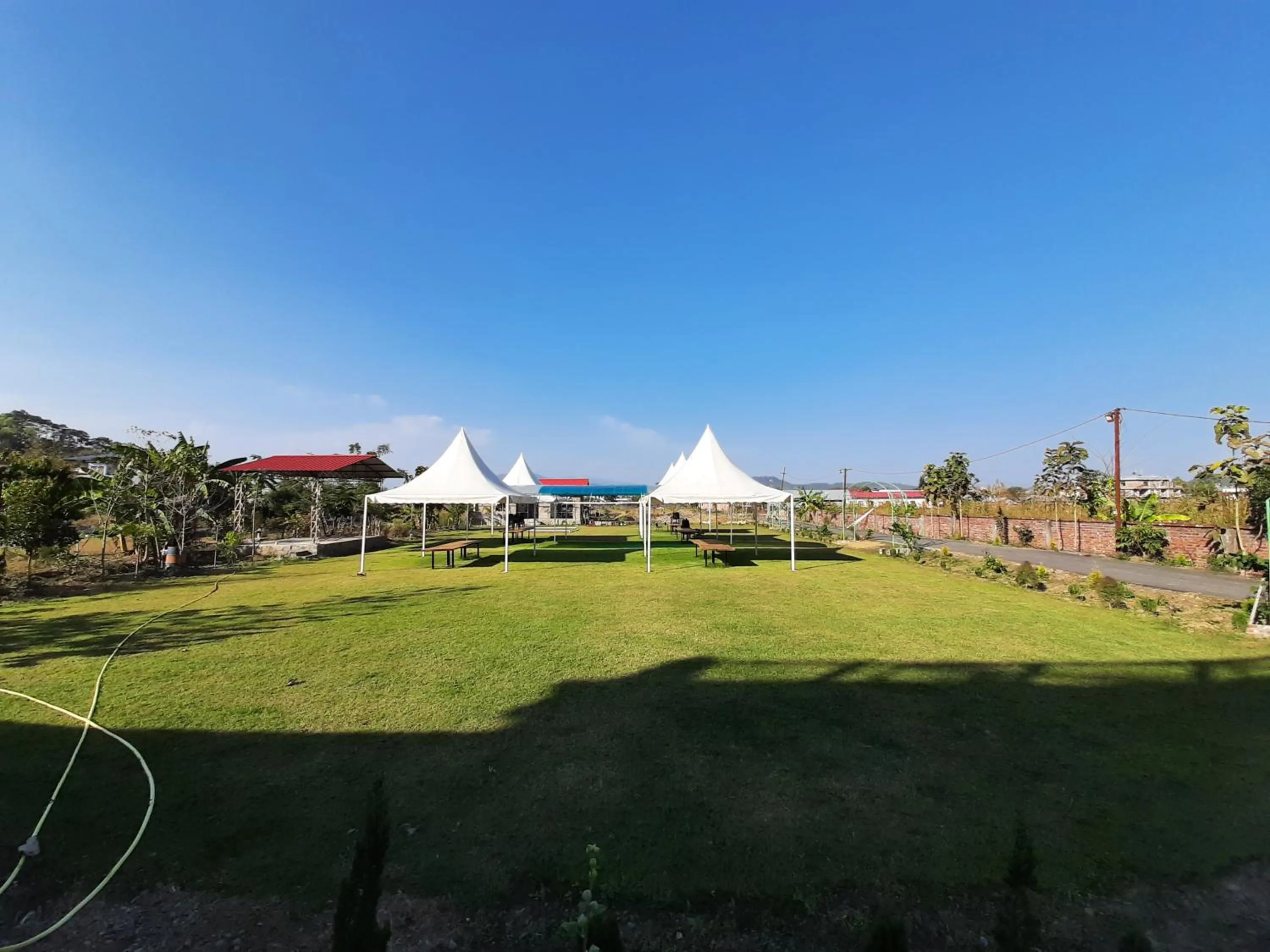 Shalom Farmhouse by the hillside