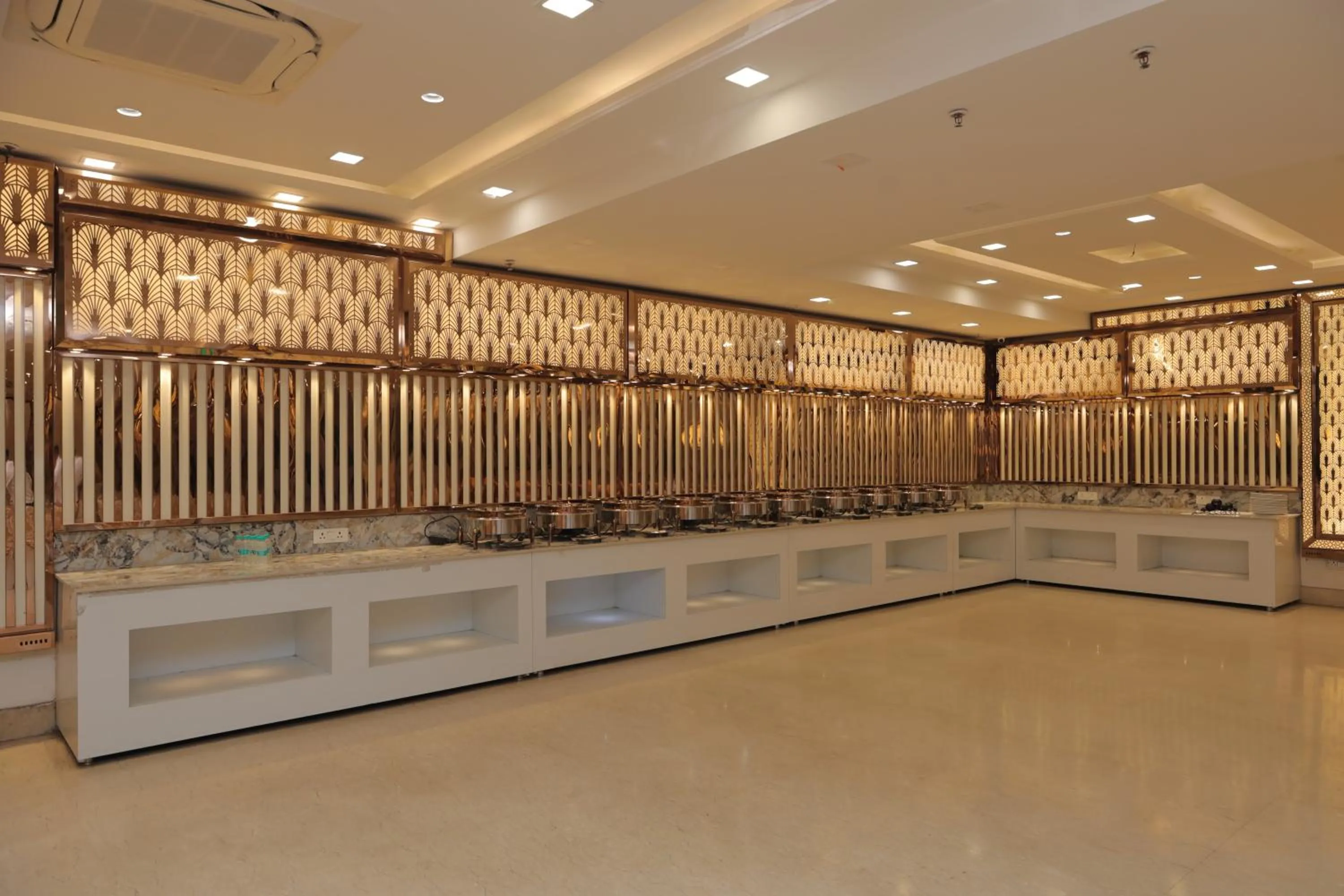 Restaurant/places to eat in GOLDEN TREE