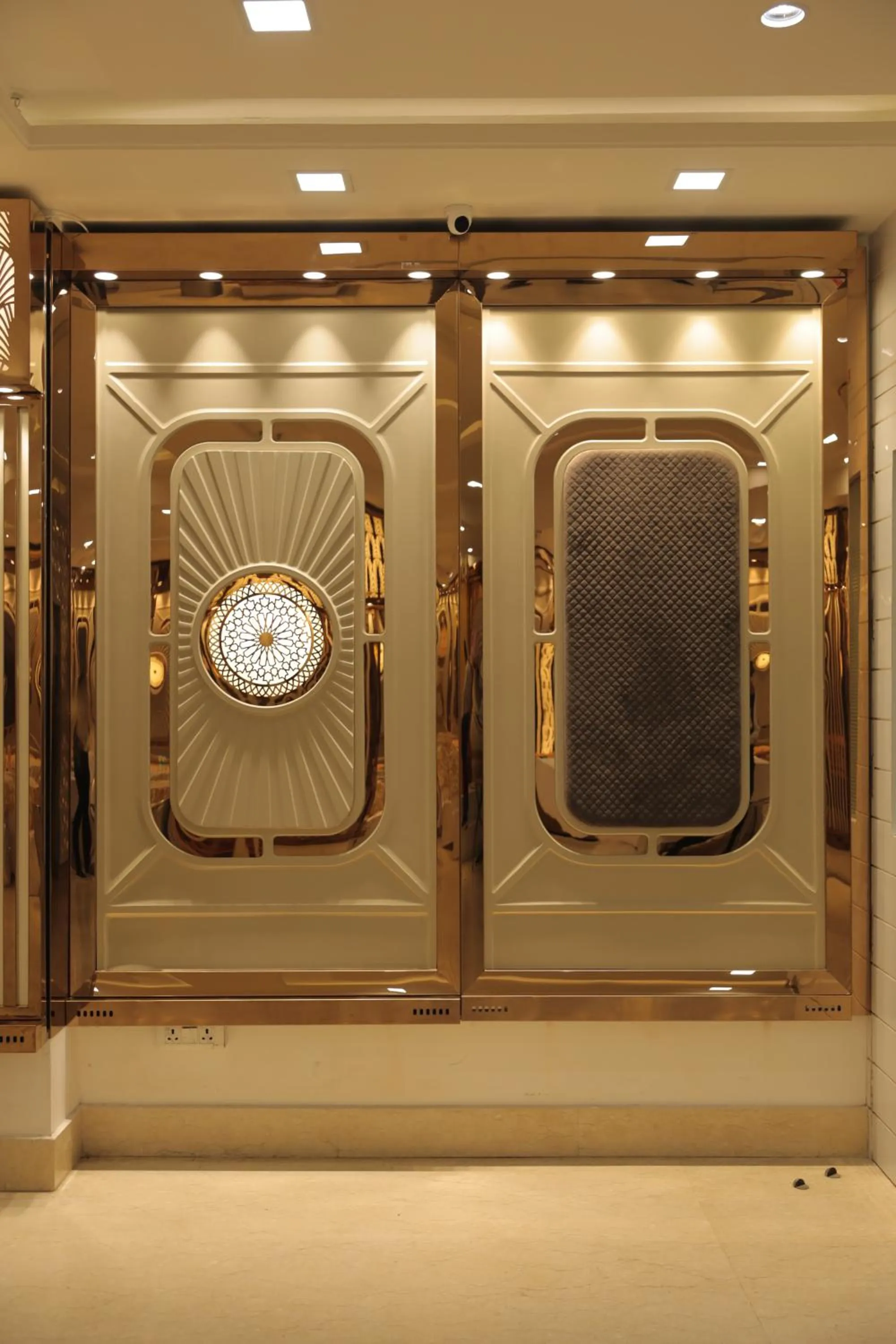 Banquet/Function facilities in GOLDEN TREE