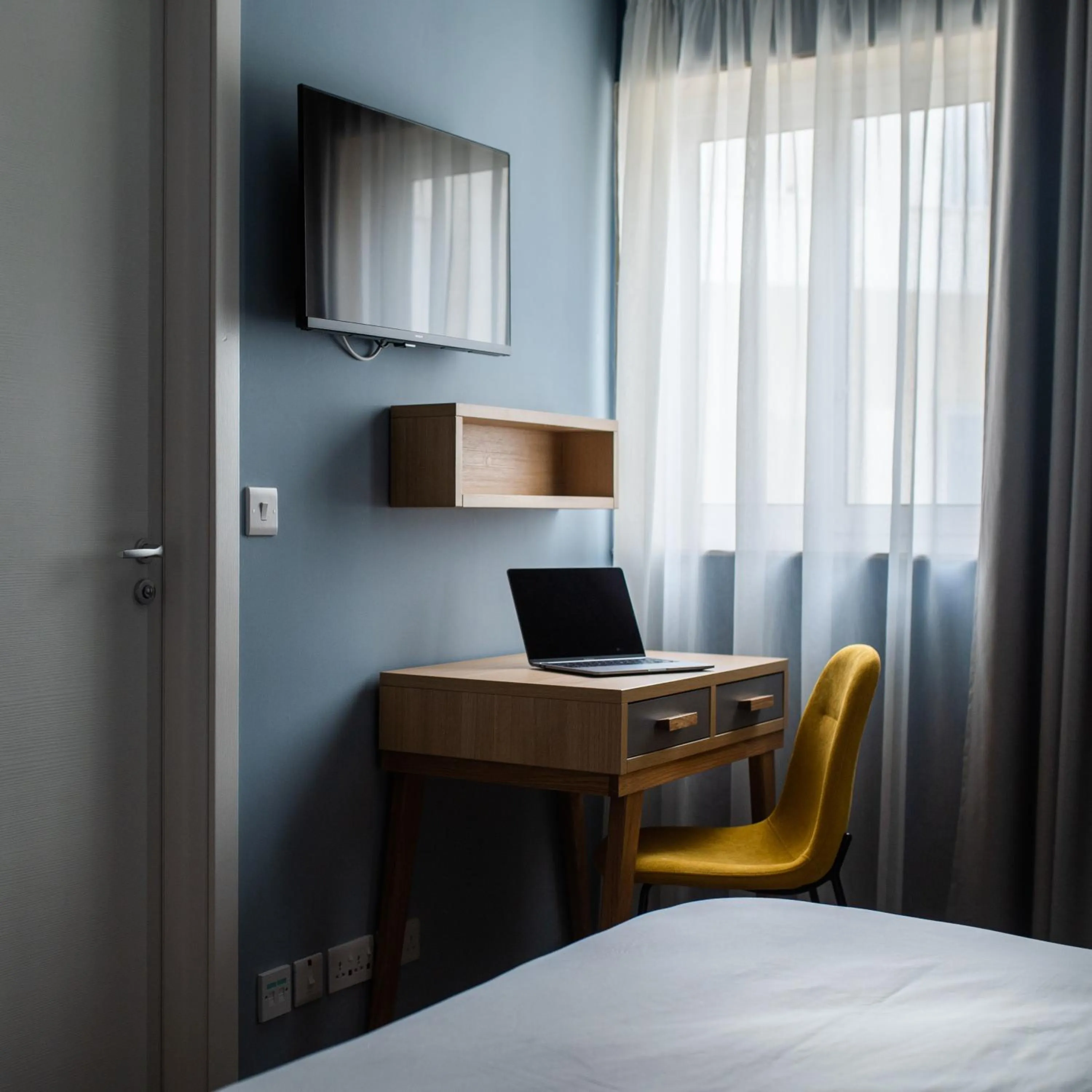 TV and multimedia, Bed in Ta' Tereza In Manwel Dimech