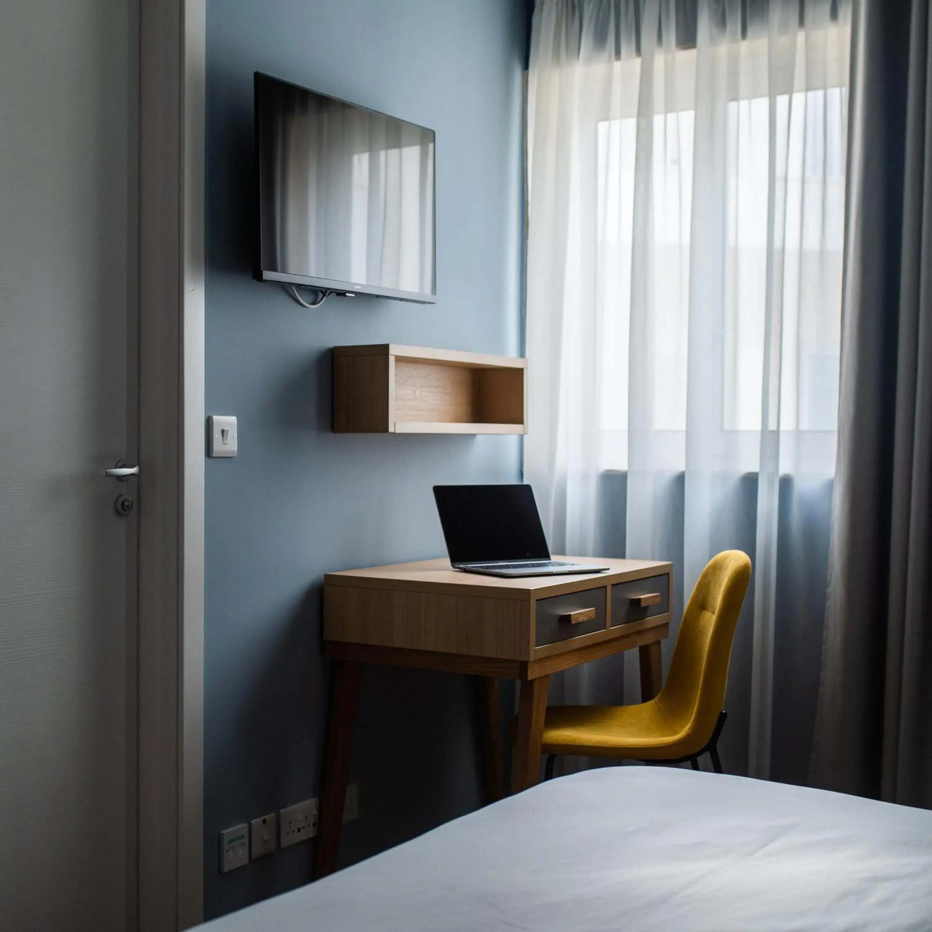 TV and multimedia, Bed in Ta' Tereza In Manwel Dimech TV and multimedia, Bed in Ta' Tereza In Manwel Dimech