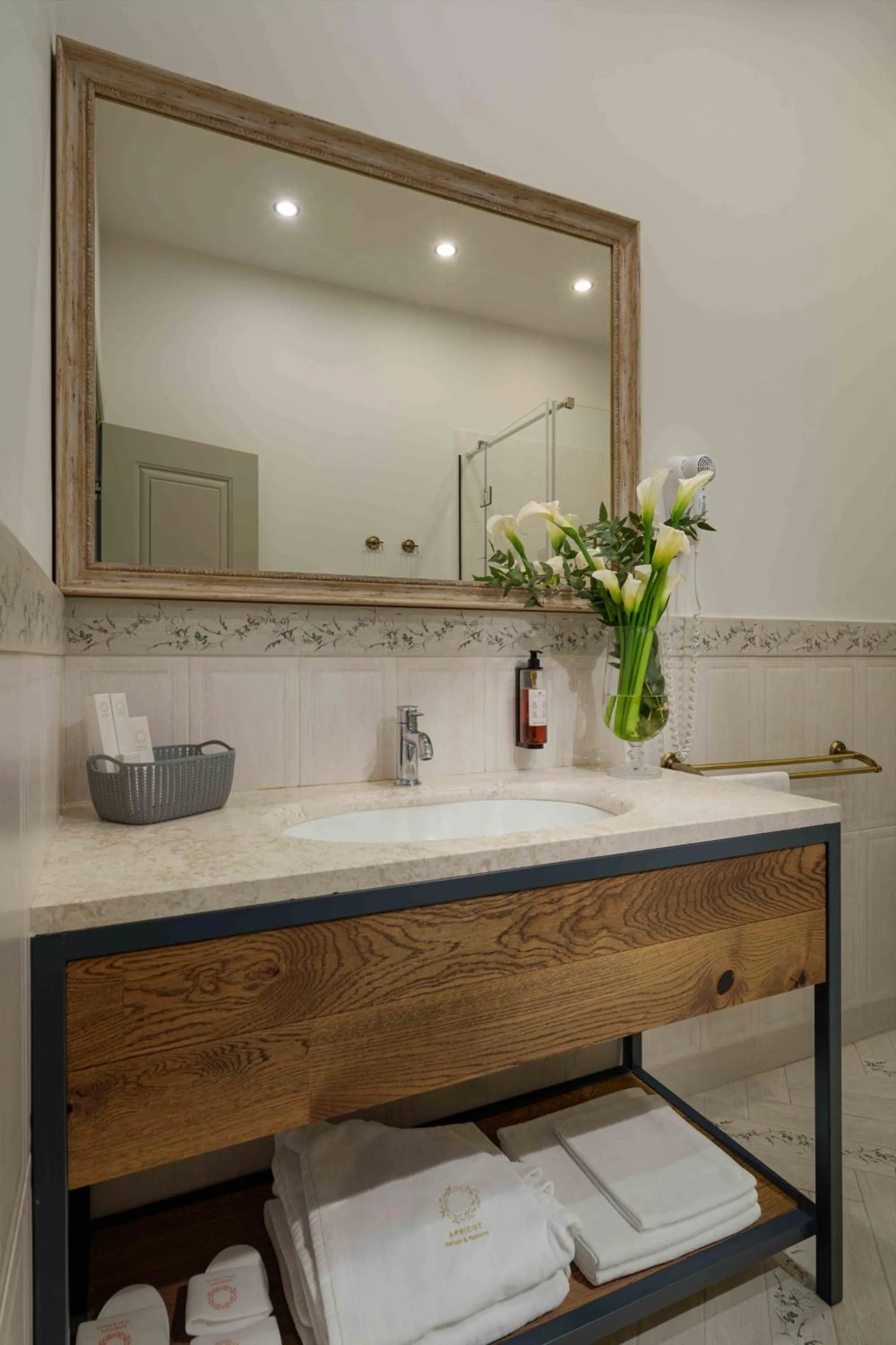 Bathroom in GRAND HOTEL GYUMRI by APRICOT Hotels