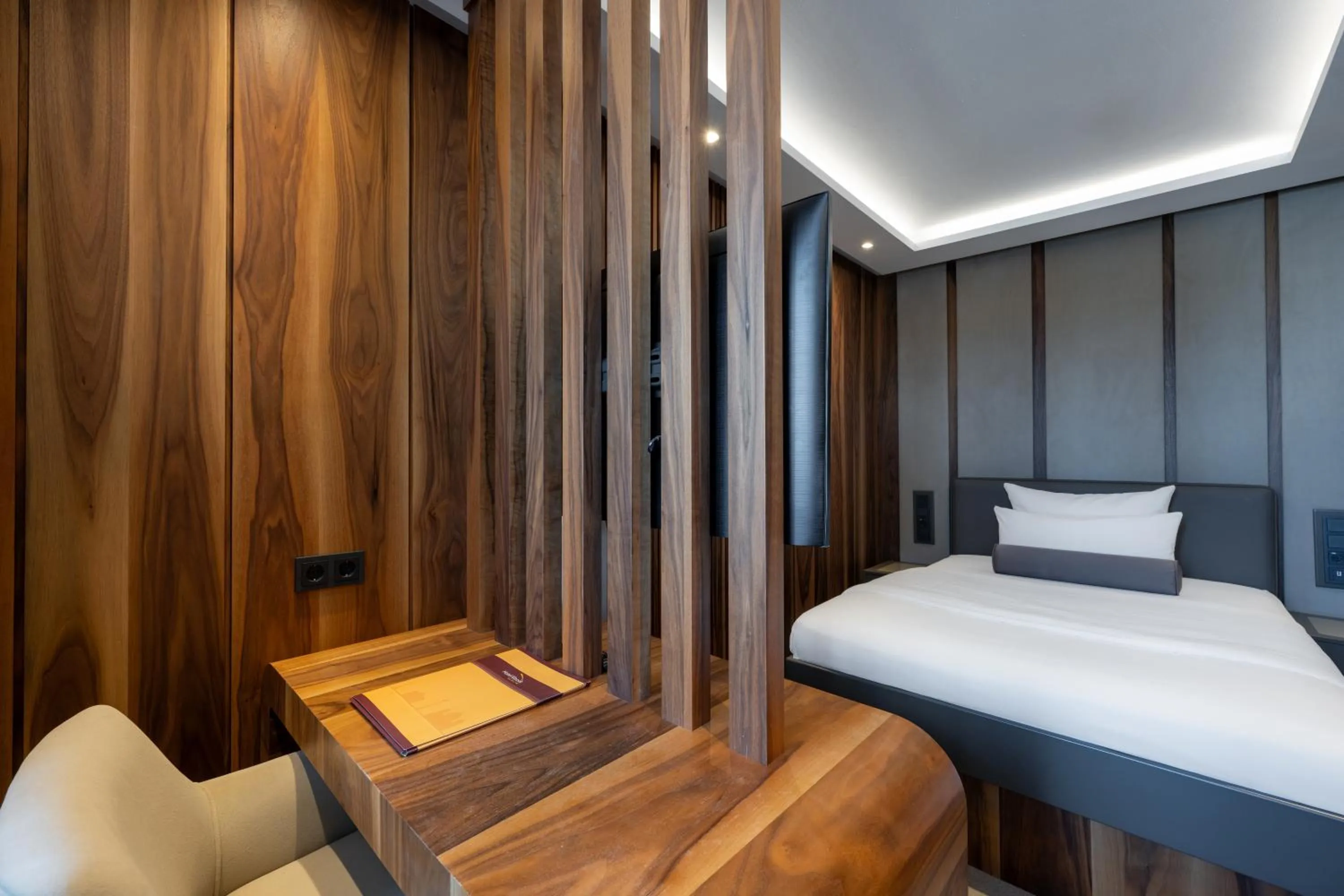 Bedroom, Bed in Hotel Klassik Berlin