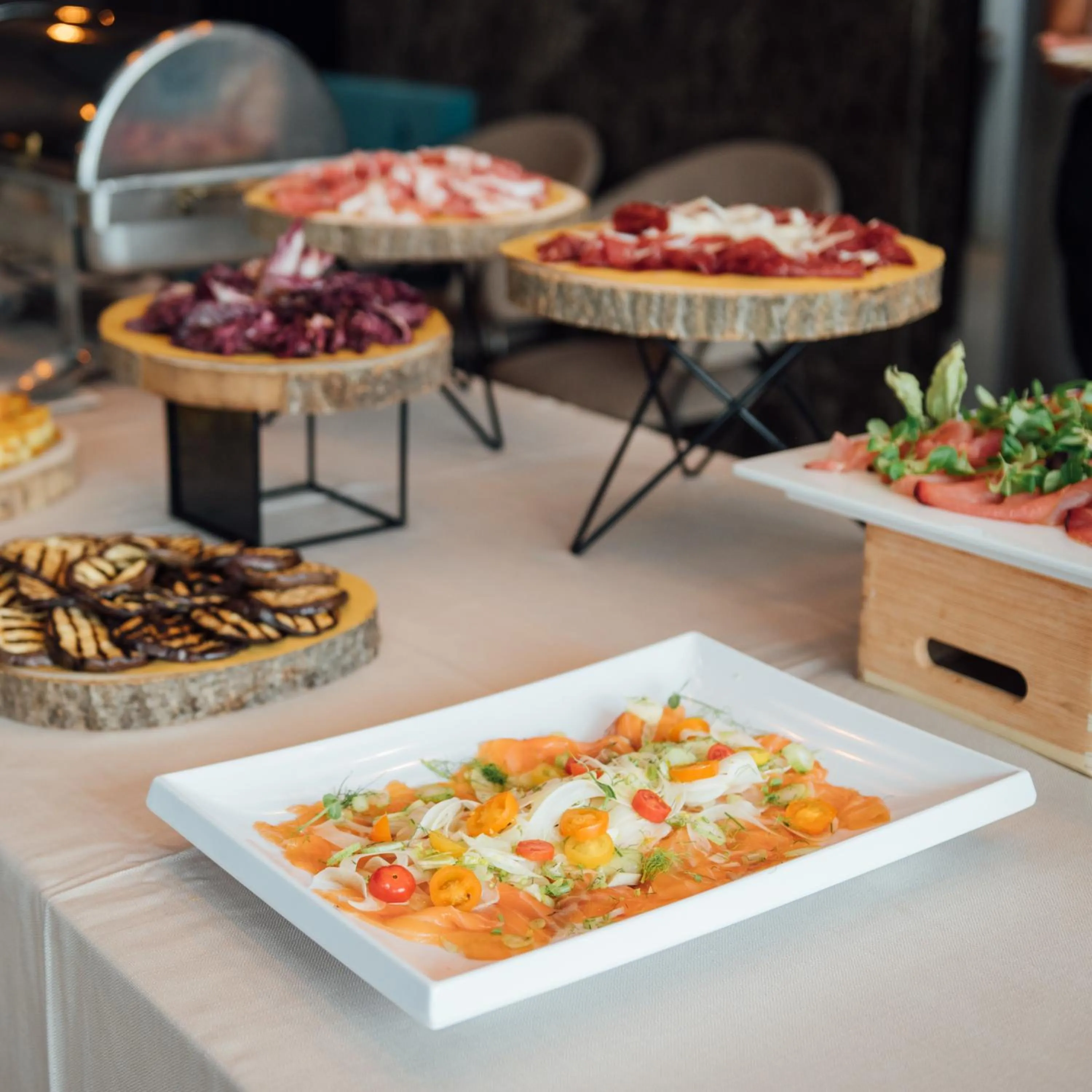 Restaurant/places to eat in Vytae Spa & Resort