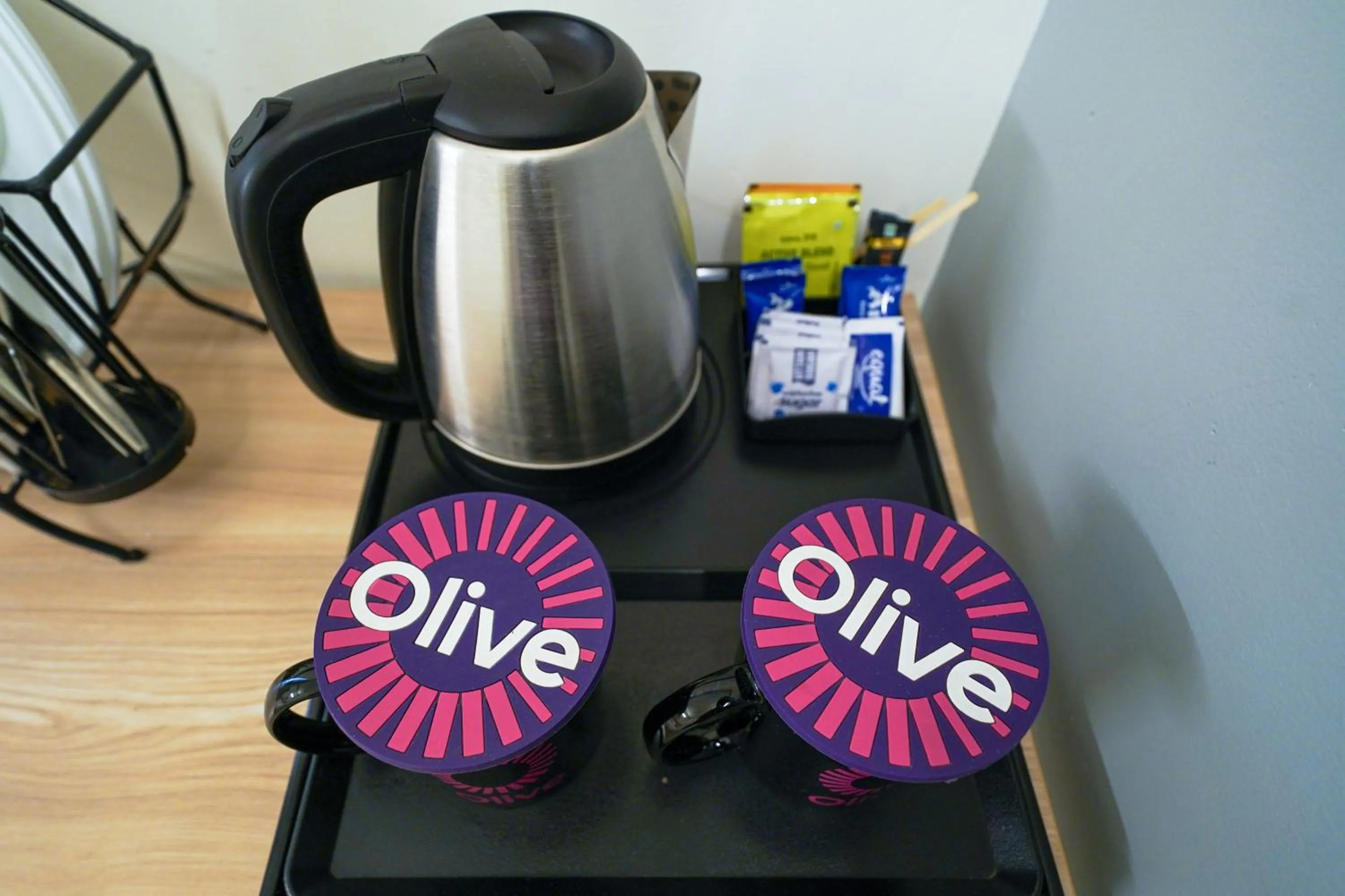 Coffee/tea facilities in Olive Hotel Magrath by Embassy Group