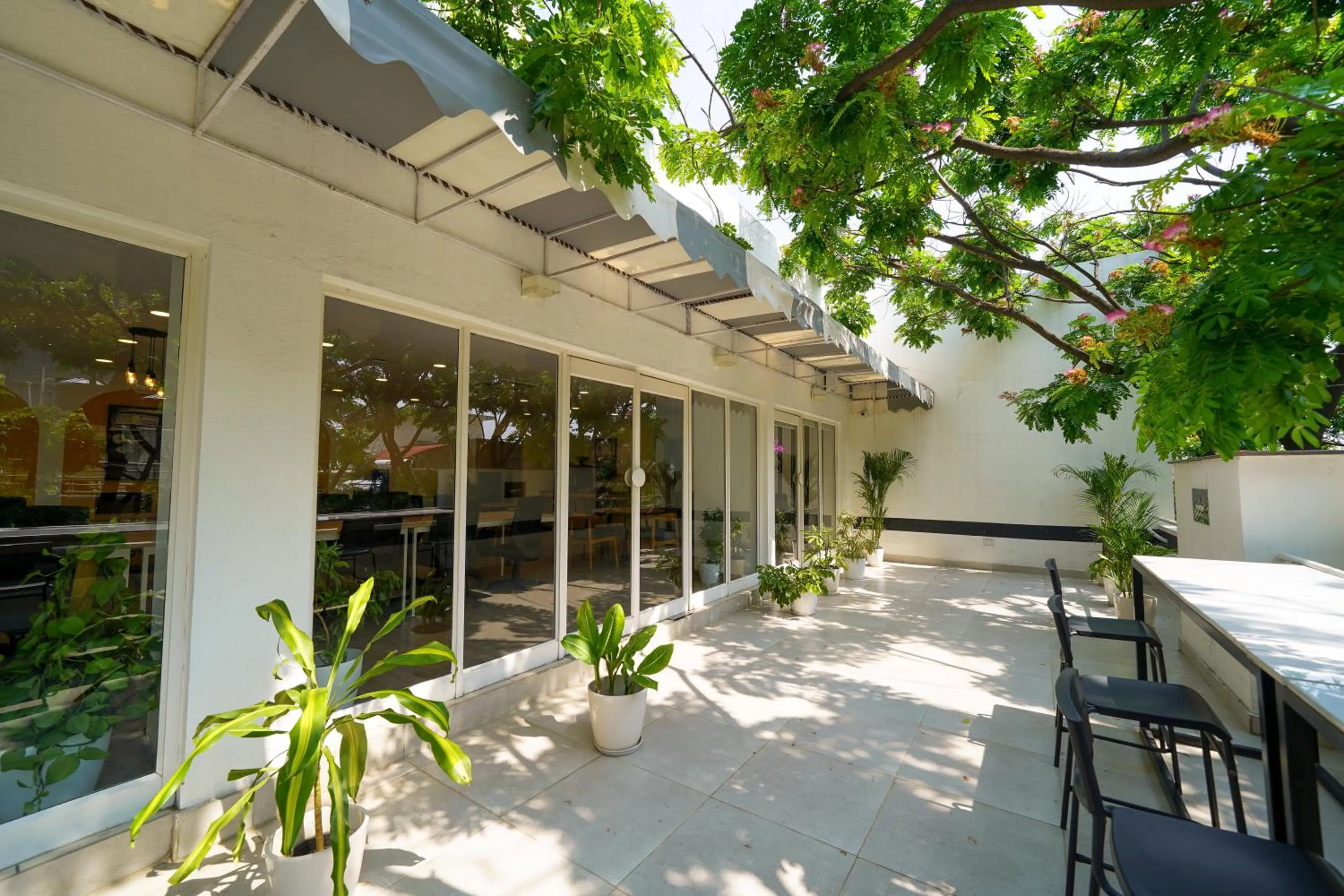 Balcony/Terrace in Olive Hotel Magrath by Embassy Group