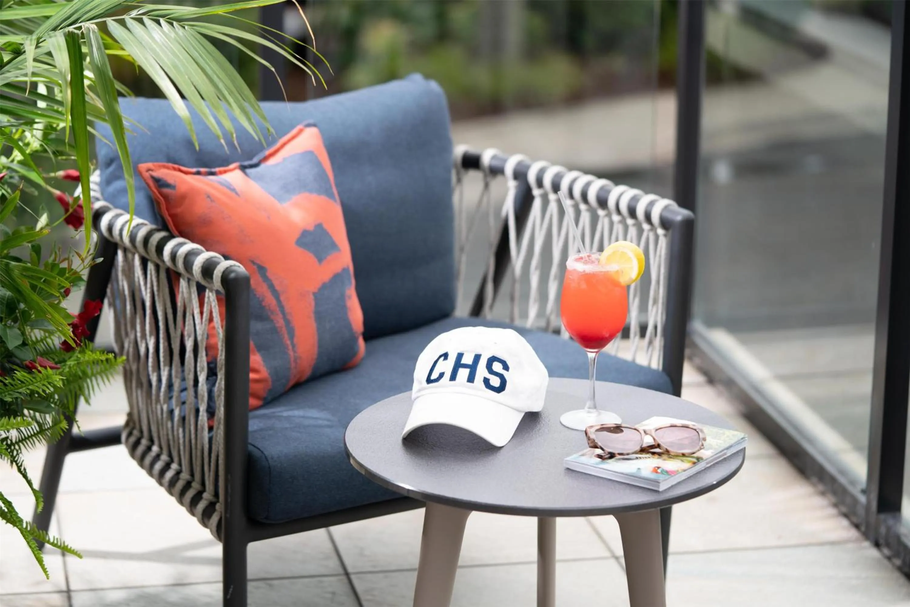 Dining area in Hilton Garden Inn Charleston Waterfront/Downtown