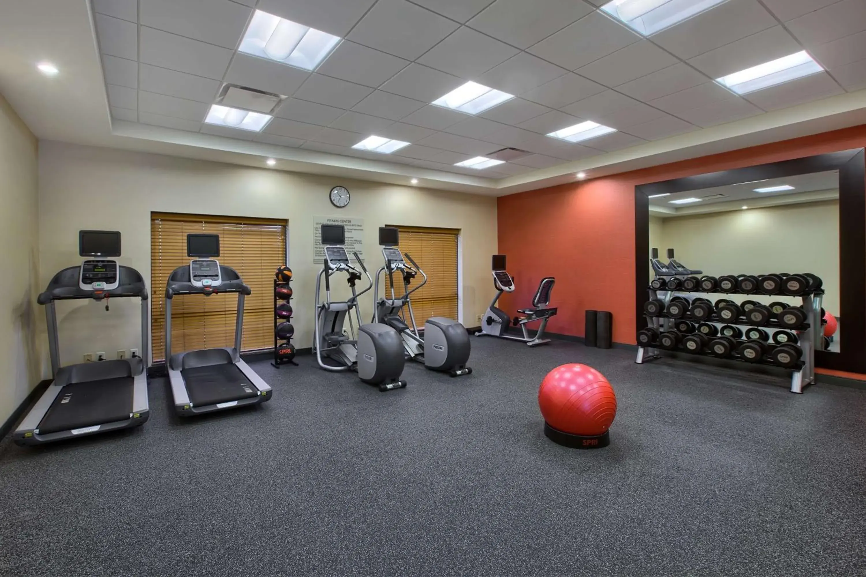 Fitness centre/facilities in Hilton Garden Inn Durham-University Medical Center Fitness centre/facilities in Hilton Garden Inn Durham-University Medical Center