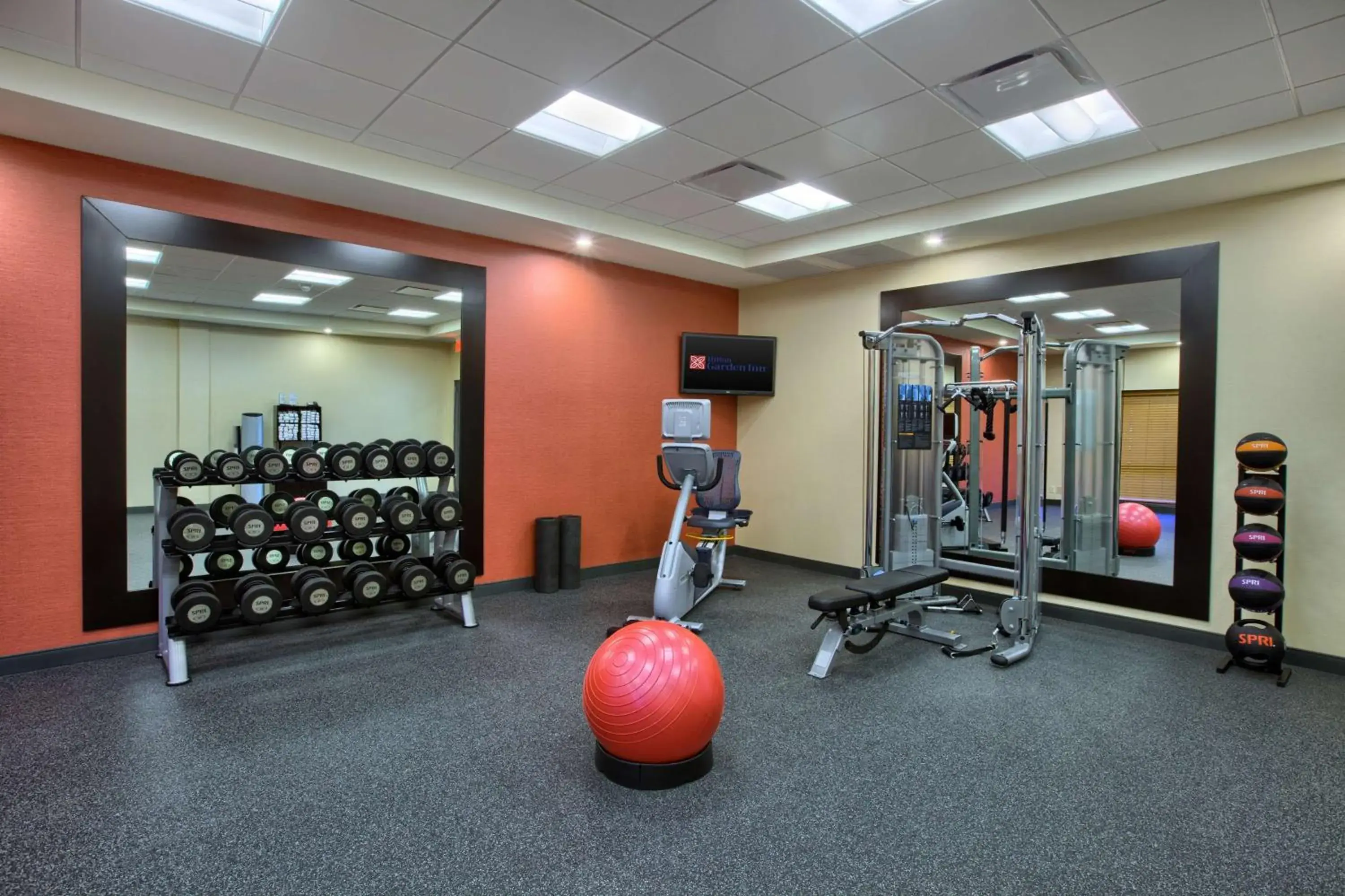 Fitness centre/facilities in Hilton Garden Inn Durham-University Medical Center Fitness centre/facilities in Hilton Garden Inn Durham-University Medical Center