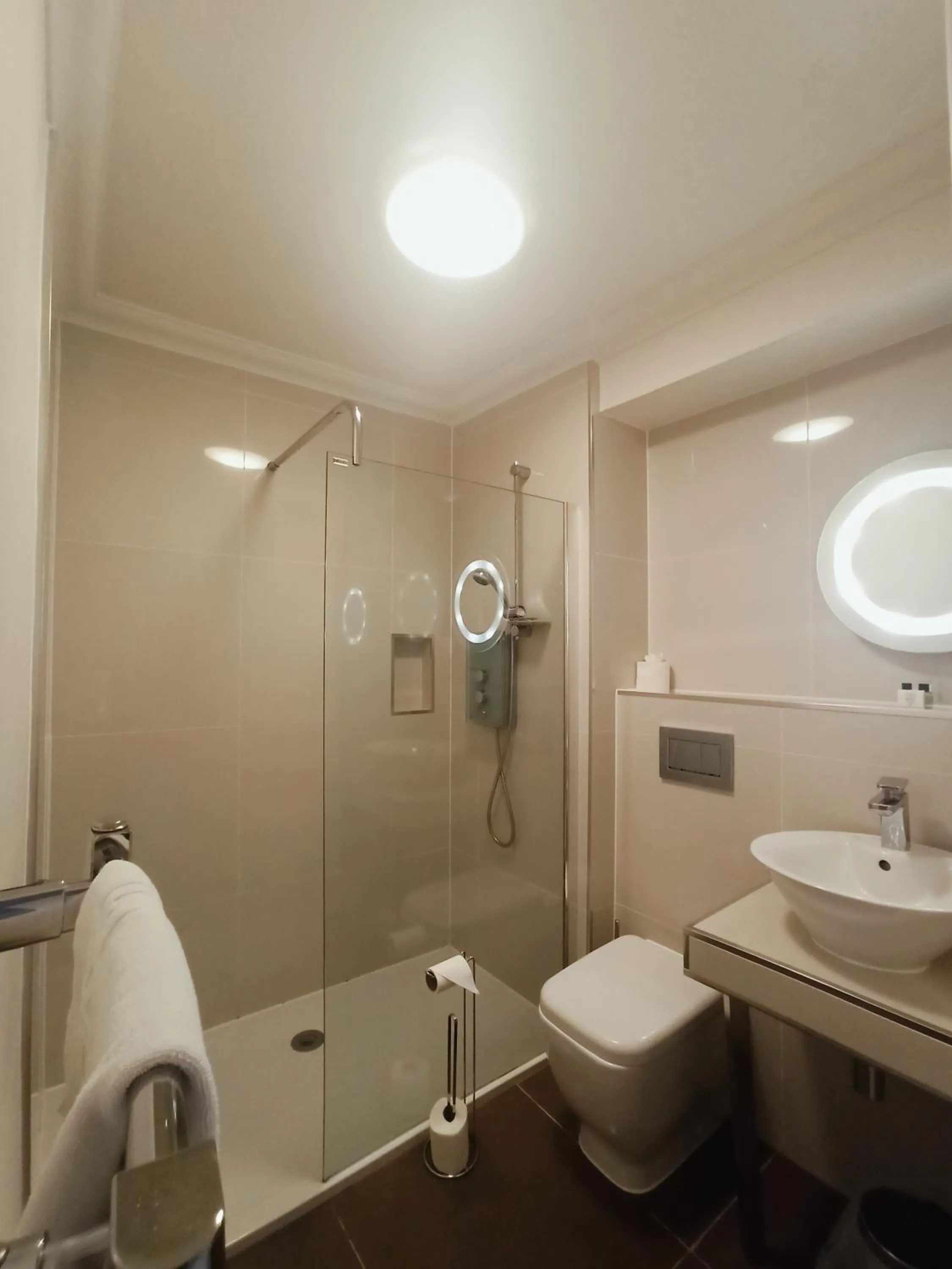 Anchor Hotel and Seabed Restaurant