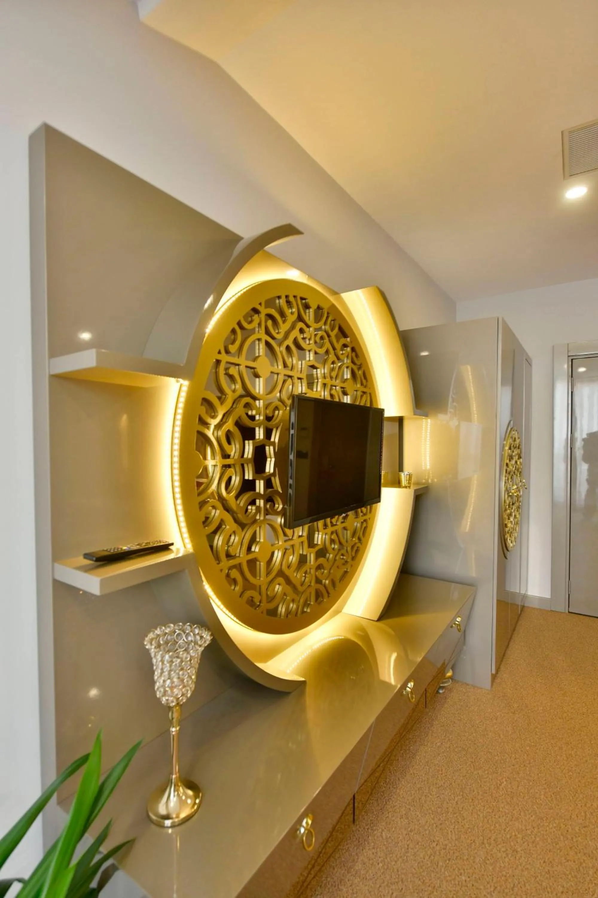 TV and multimedia in Ghan Hotel